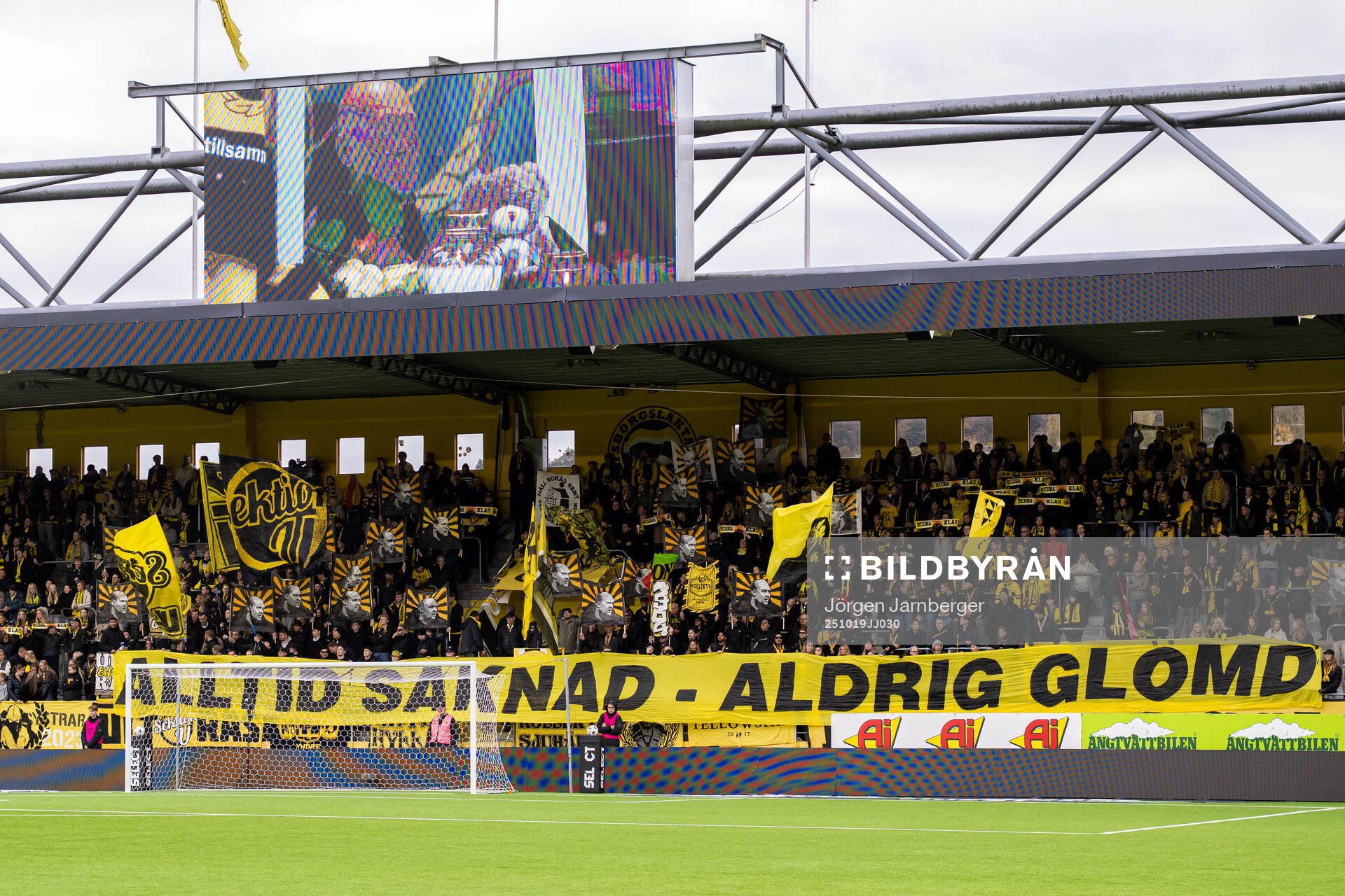 Hyllning till Klas Ingesson