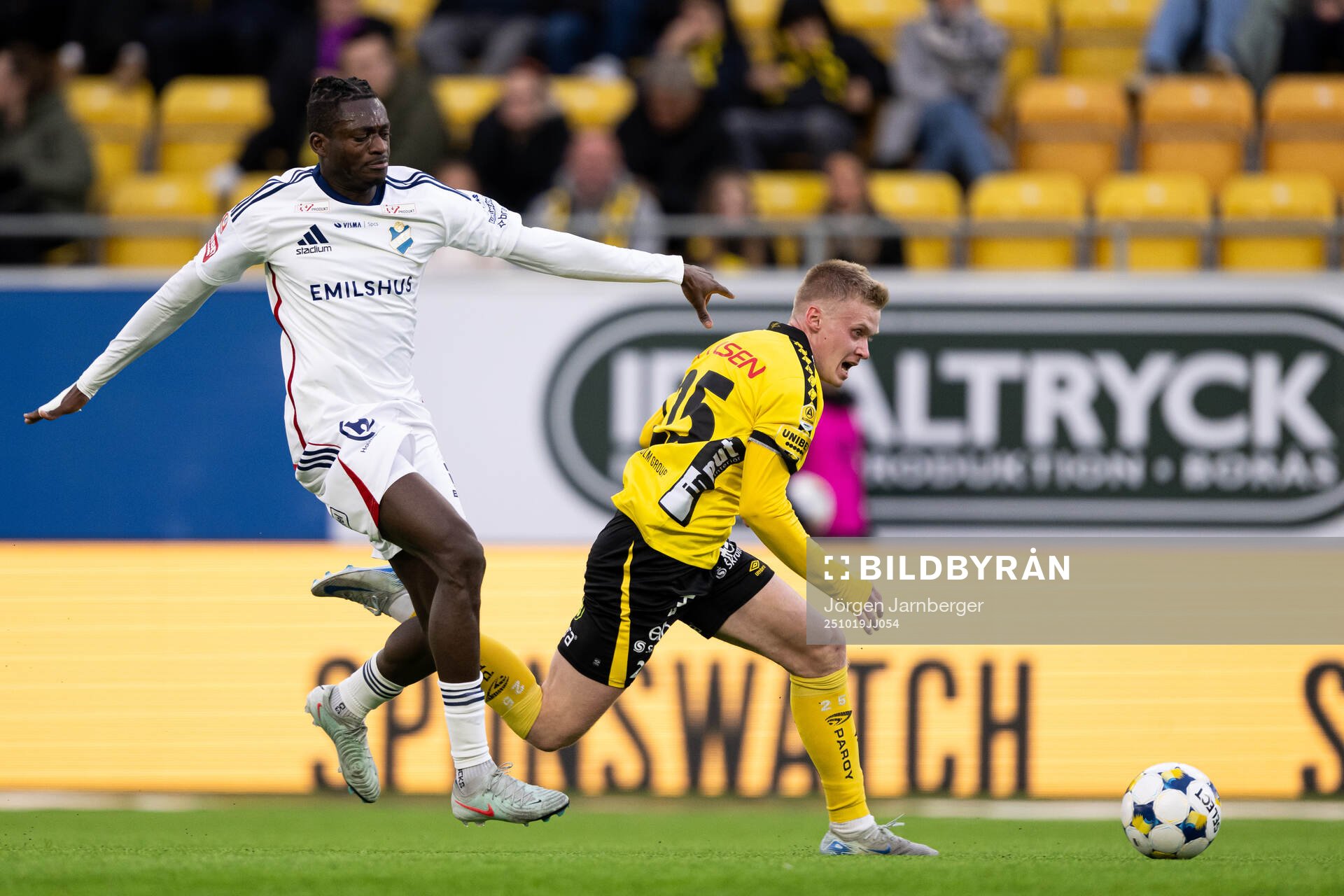 Östers Kingsley Gyamfi och Elfsborgs Ari Sigurpálsson