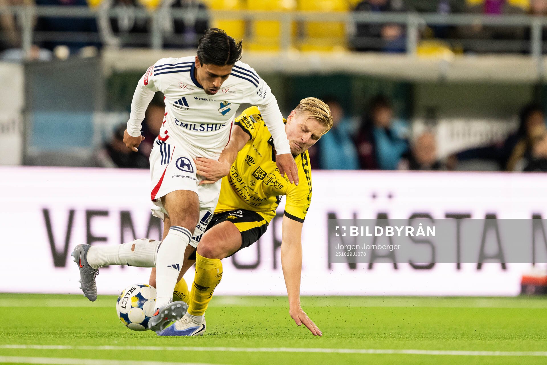 Östers Lukas Bergquist och Elfsborgs Per Frick