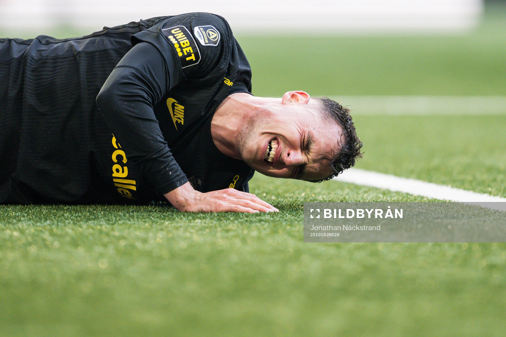 AIKs Áron Csongvai har ont