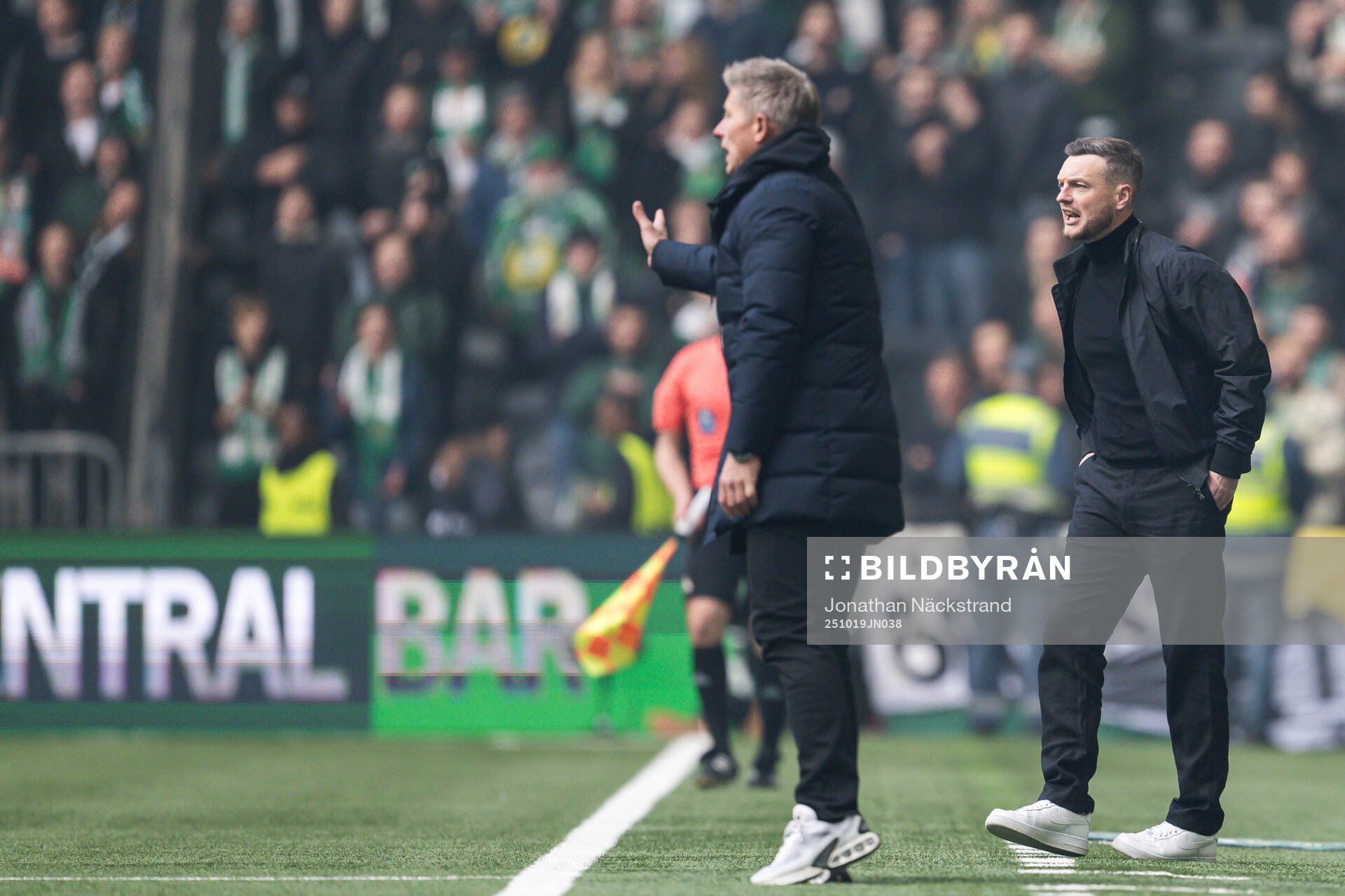 AIKs tränare Mikkjal Thomassen och Hammarbys tränare Kim