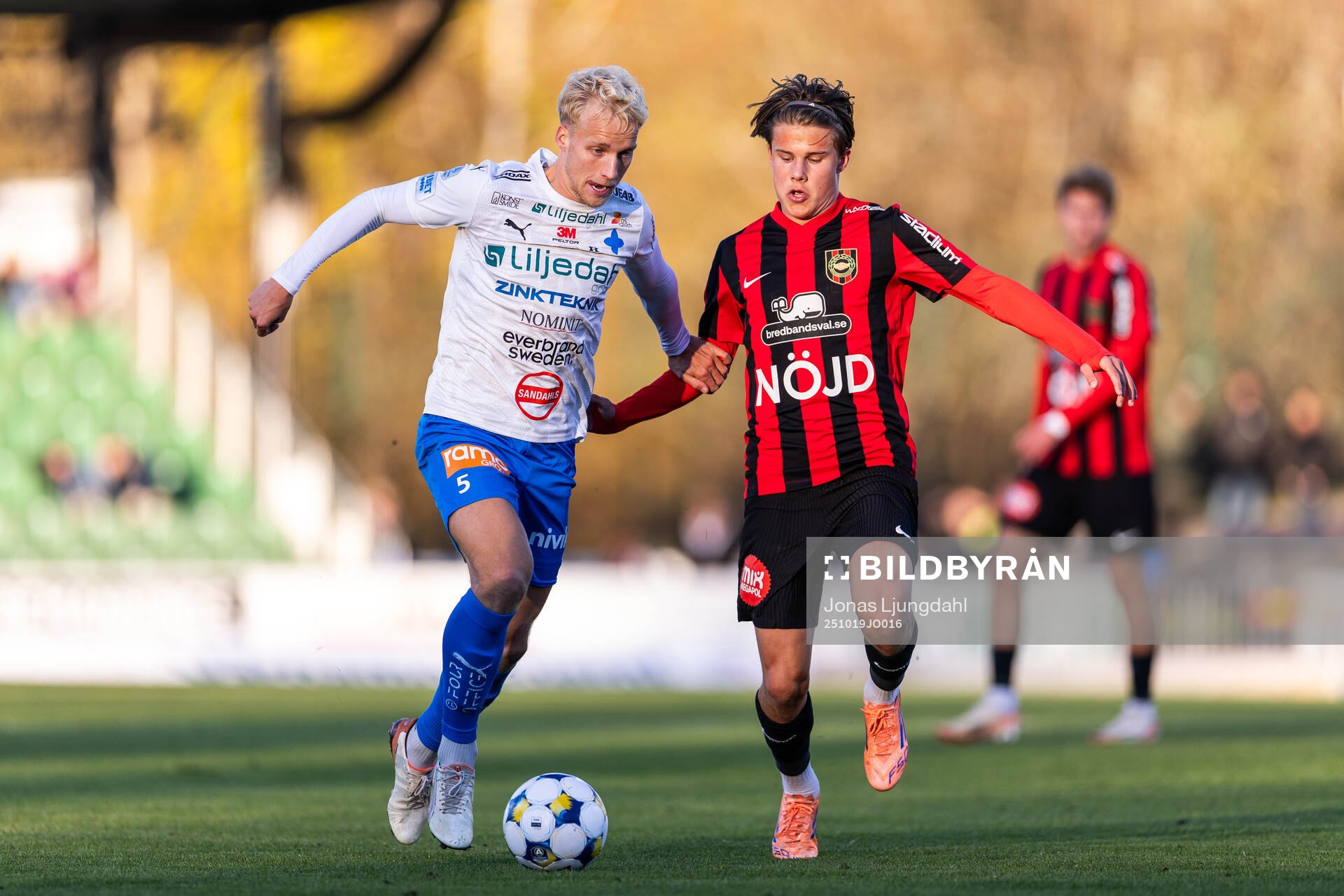 Värnamos Victor Larsson och Brommapojkarnas Love Arrhov