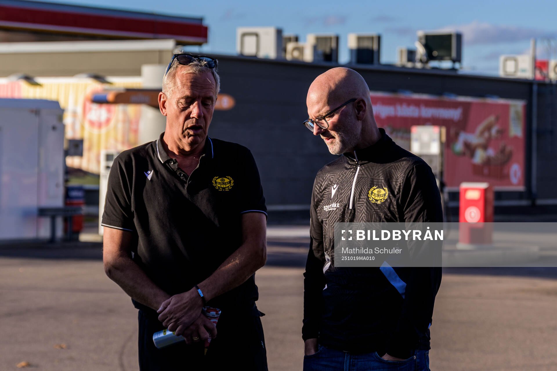 Sportchef Hasse Larsson och ordförande Magnus Emeus när