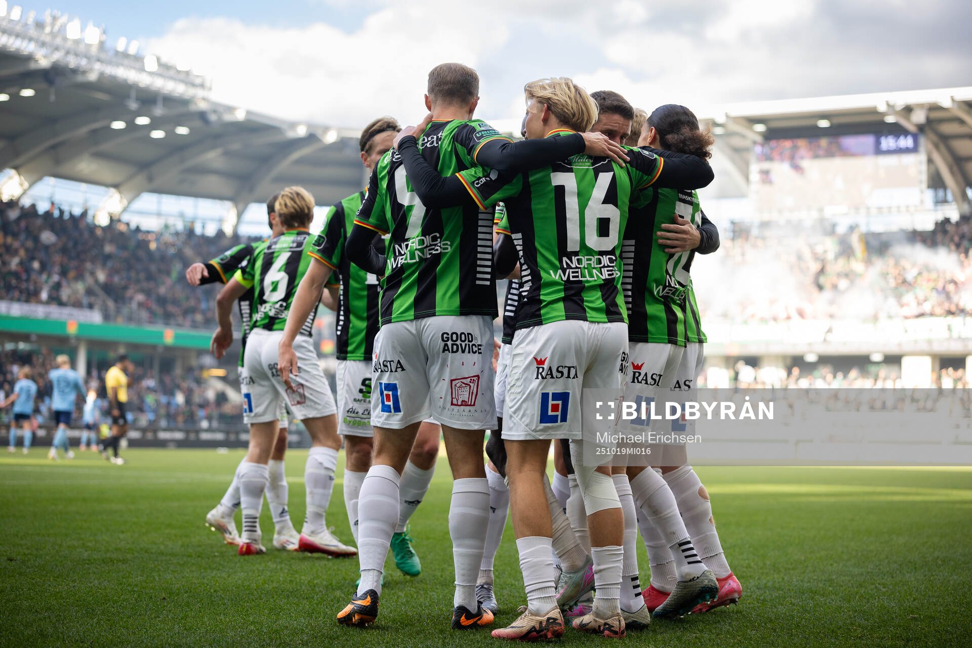 GAIS Ibrahim Diabate jublar med lagkamrater
