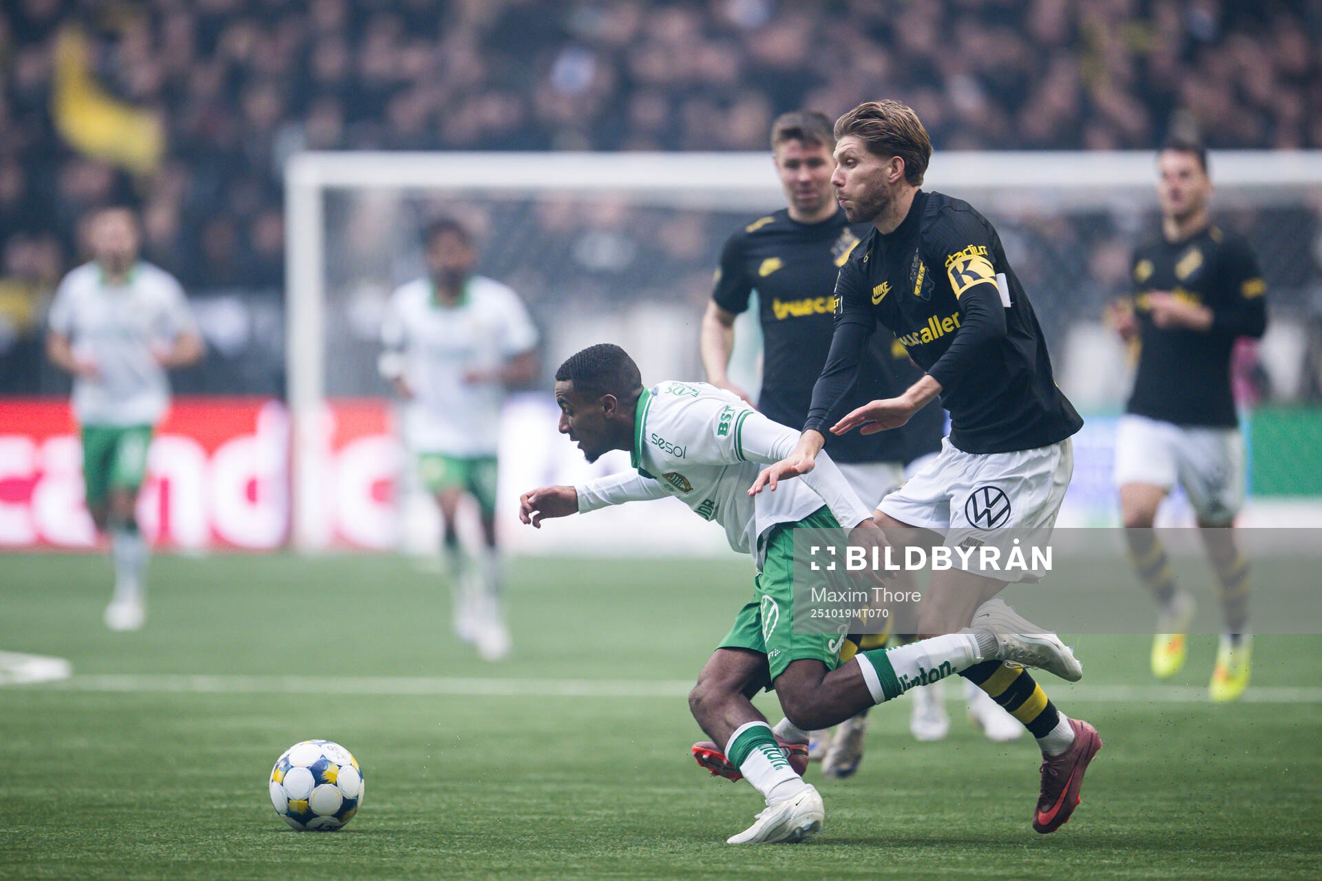 Hammarbys Paulos Abraham och AIKs Anton Salétros