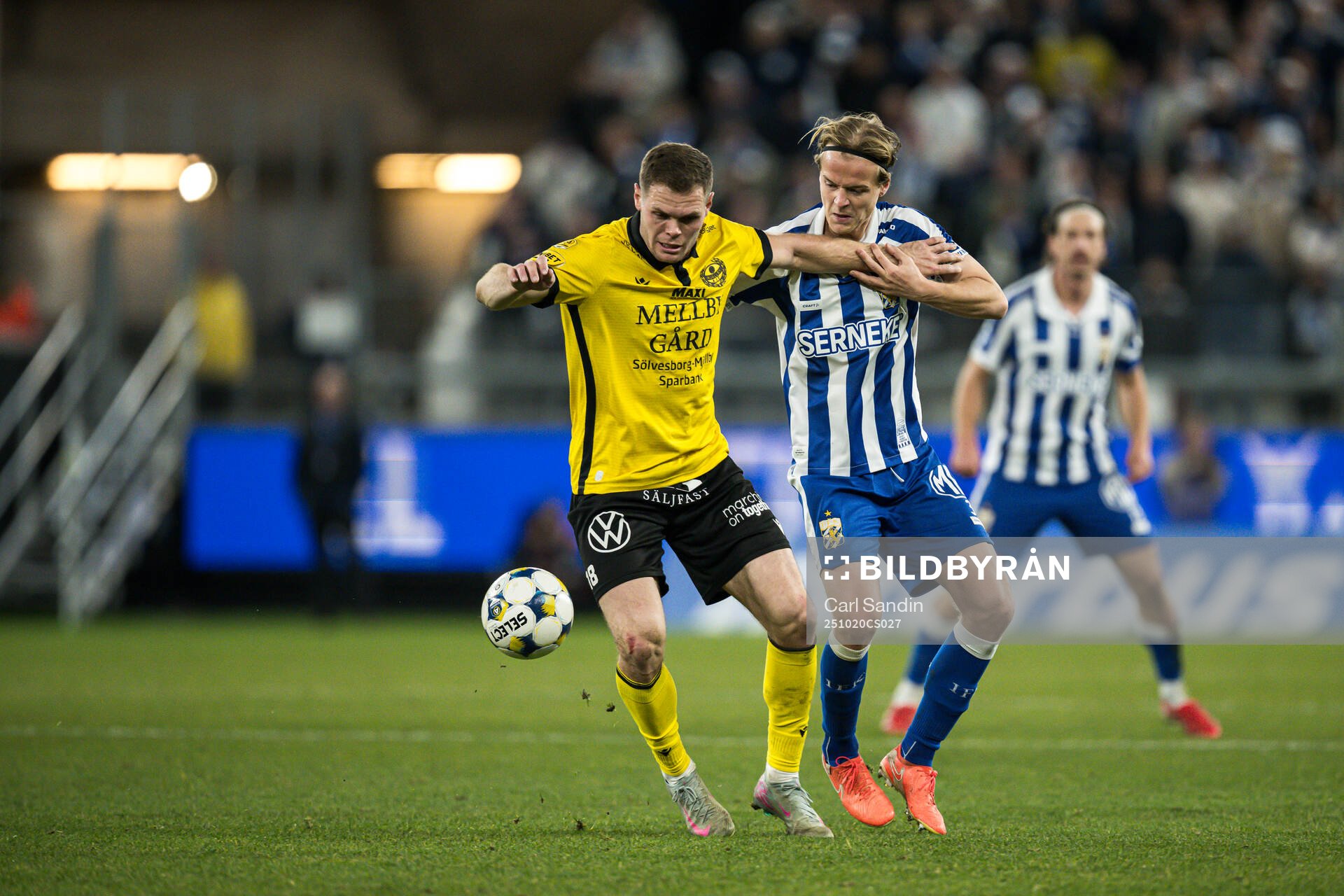 Mjällbys Jacob Bergström och Christian Tchouante Tchouante
