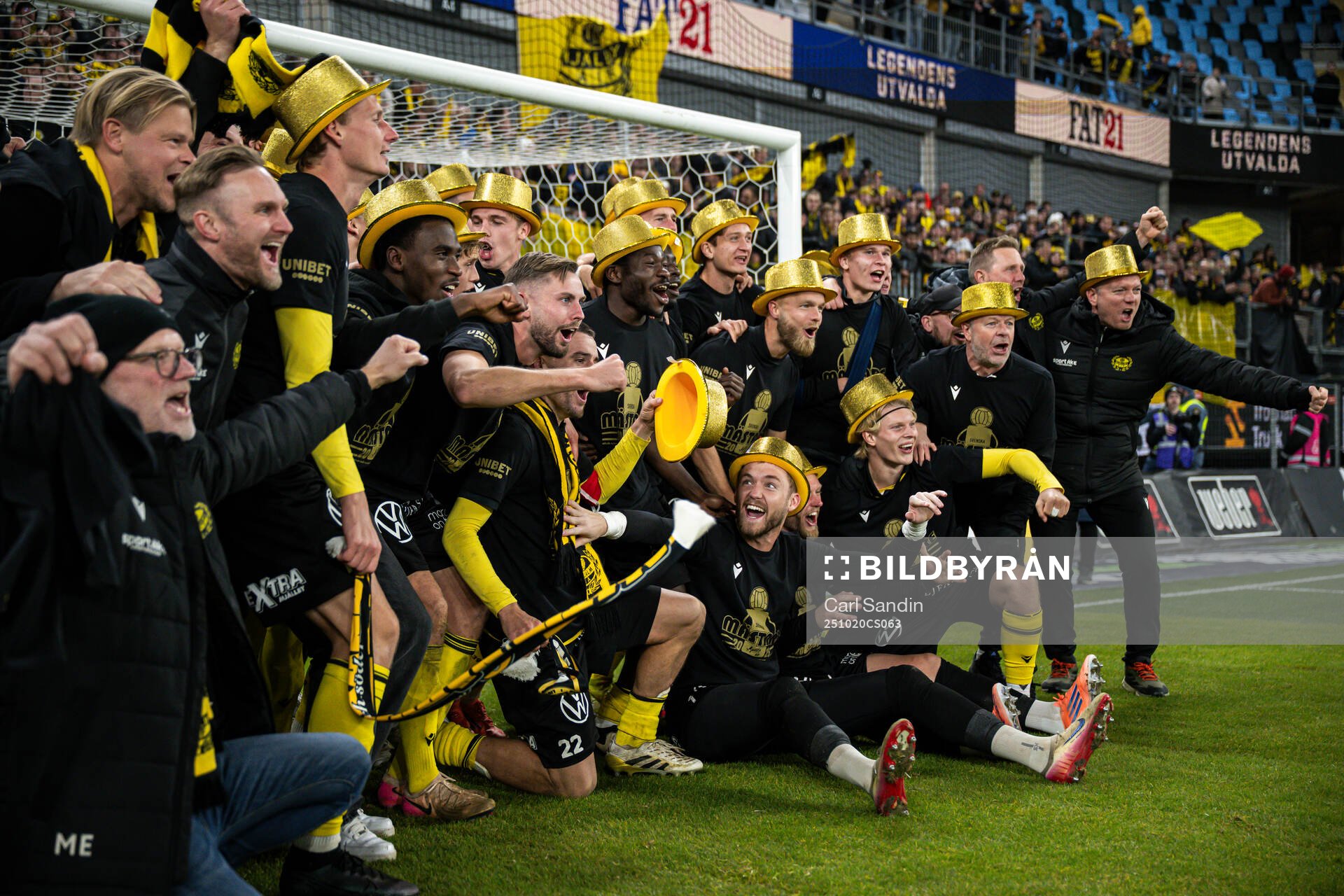 Mjällbys spelare jublar