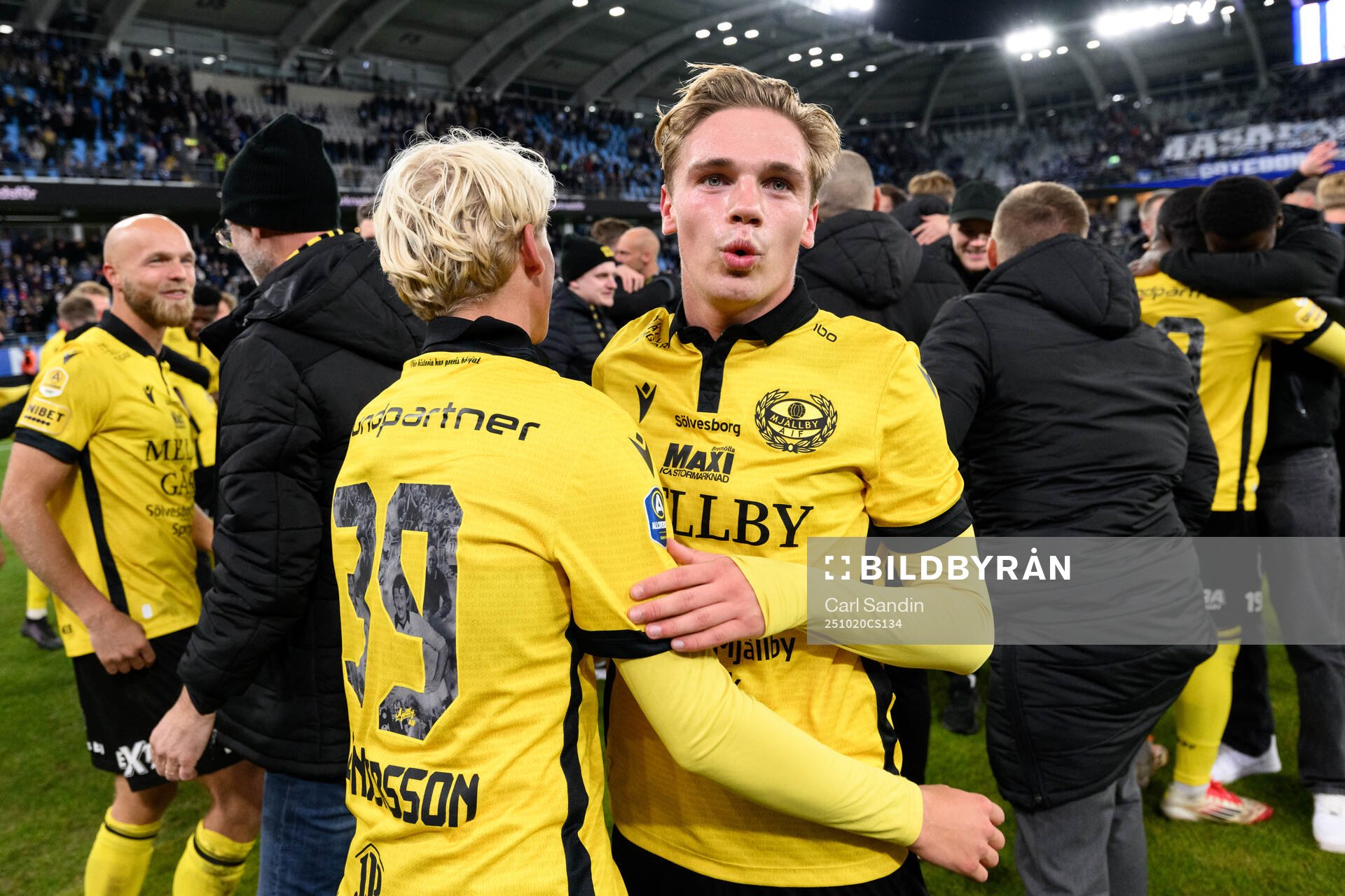 Mjällbys Jeppe Kjaer jublar