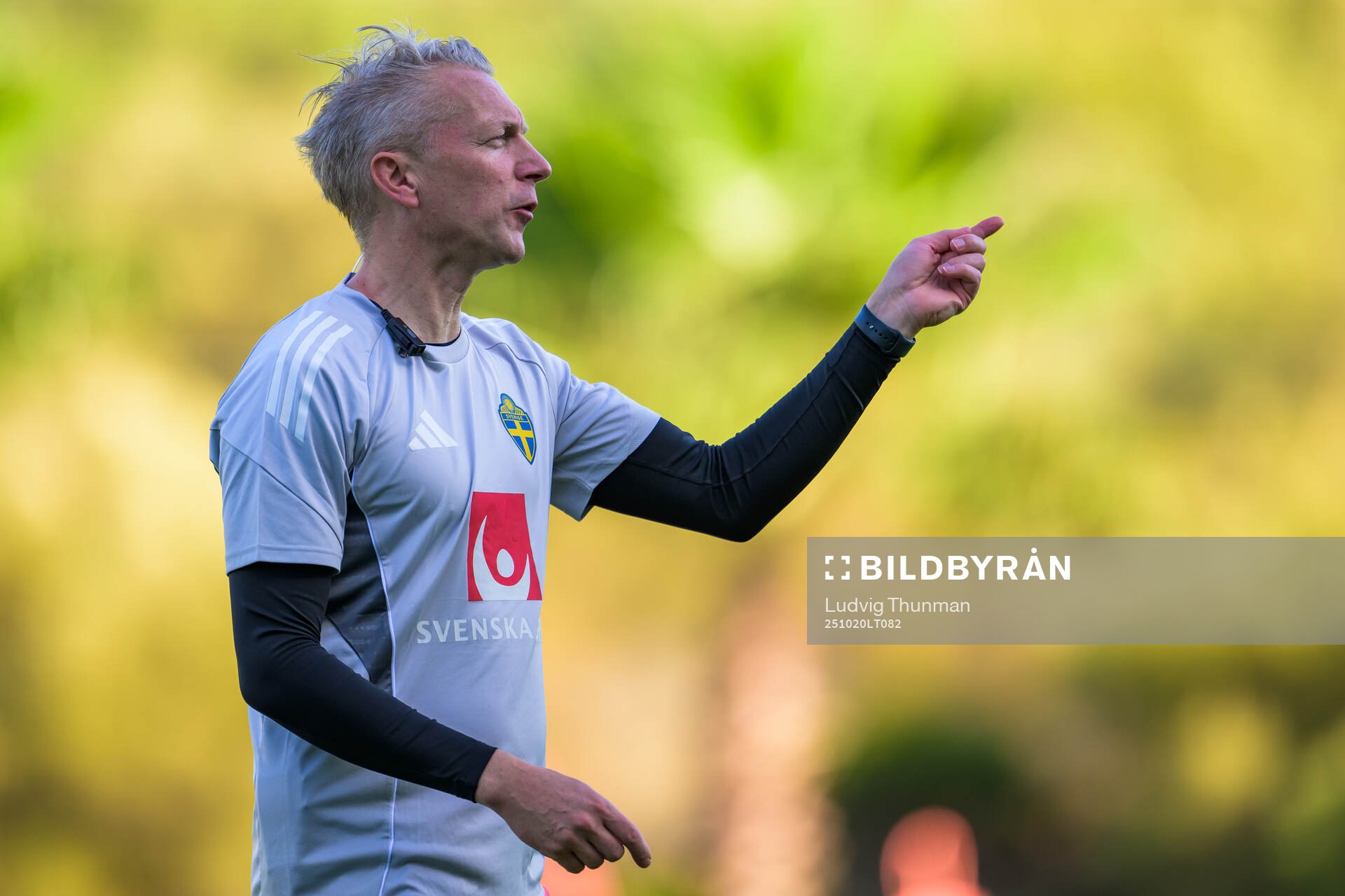 Assistant coach Niklas Egnell of the Swedish women's