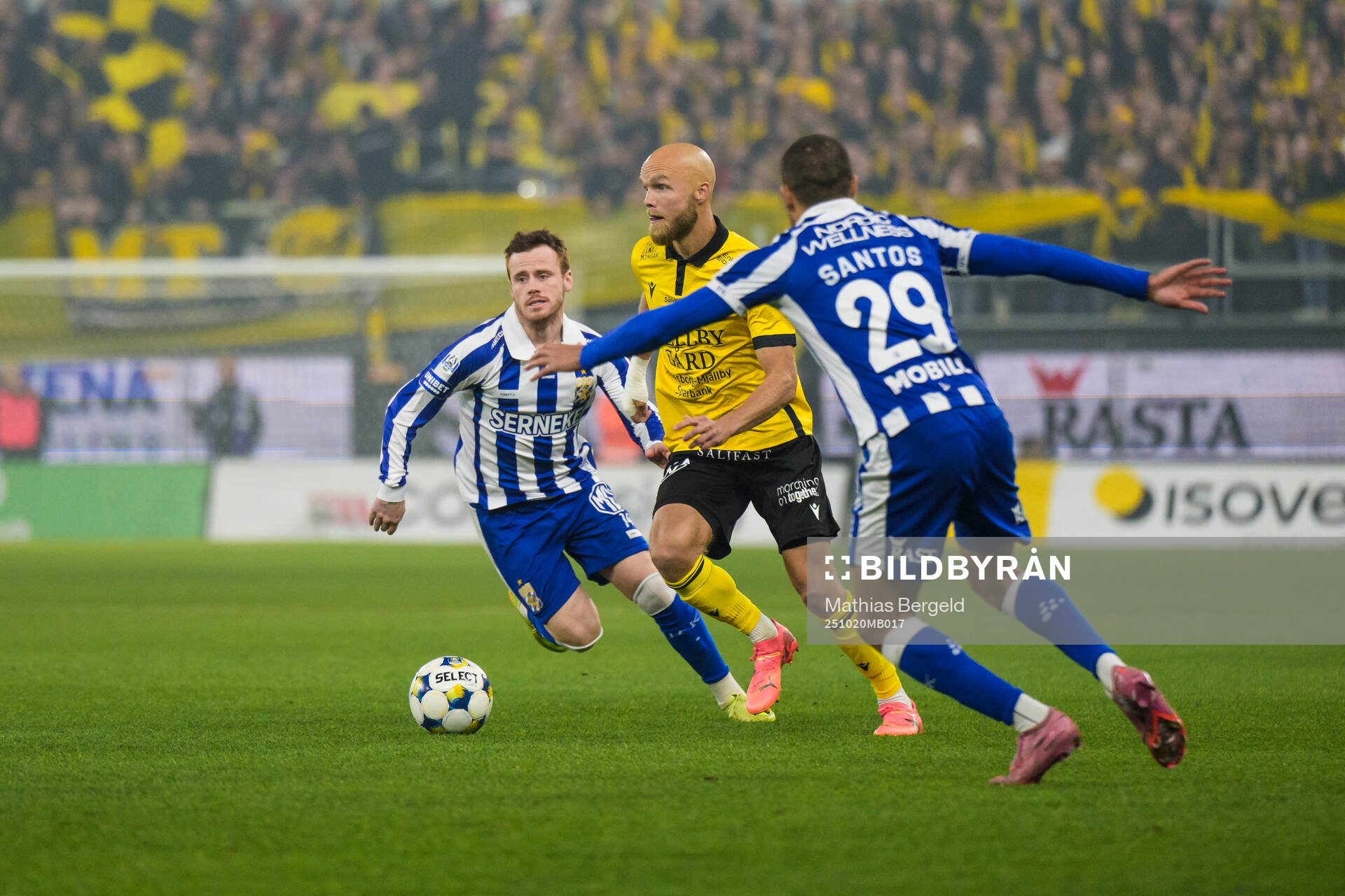 IFK Göteborgs Tobias Heintz och Mjällbys Viktor Gustafson