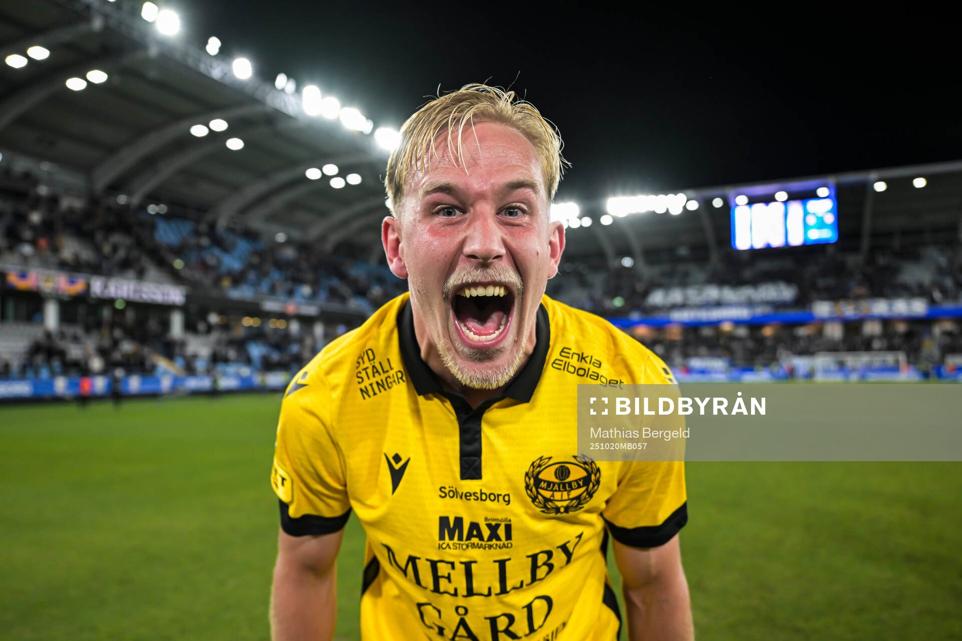 Mjällbys Herman Johansson jublar