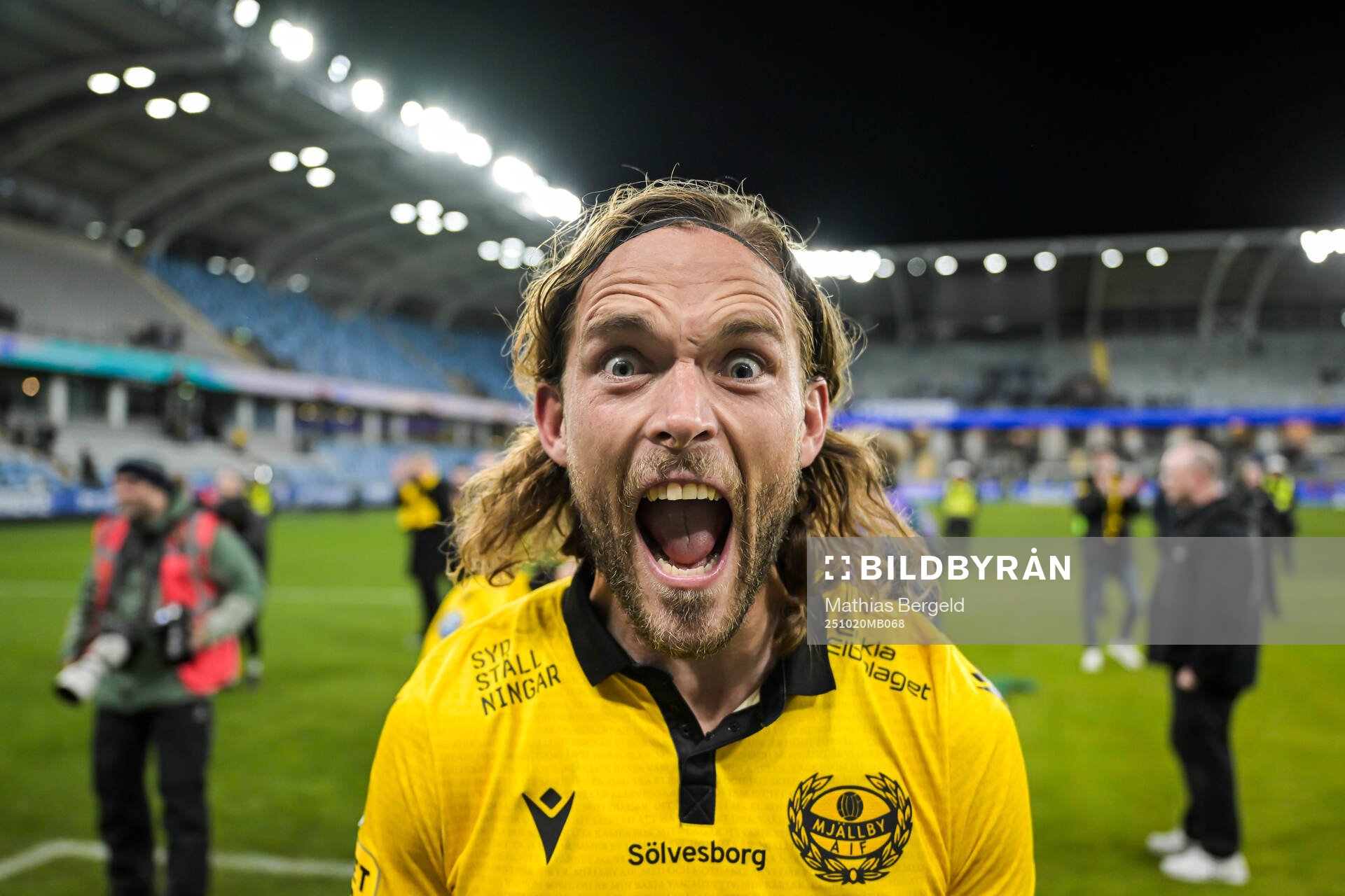 Mjällbys Tom Pettersson jublar