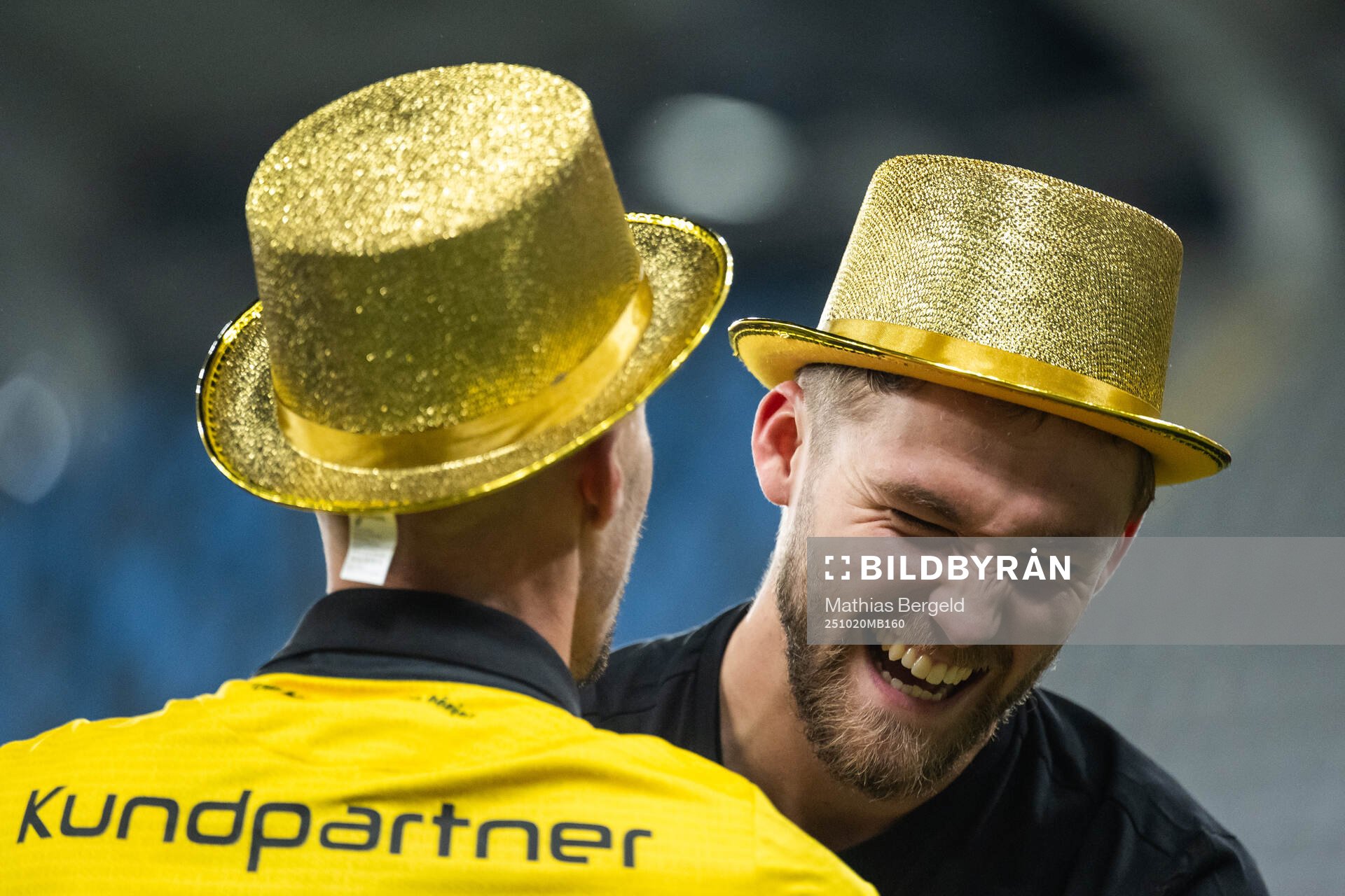 Mjällbys målvakt Noel Törnqvist jublar