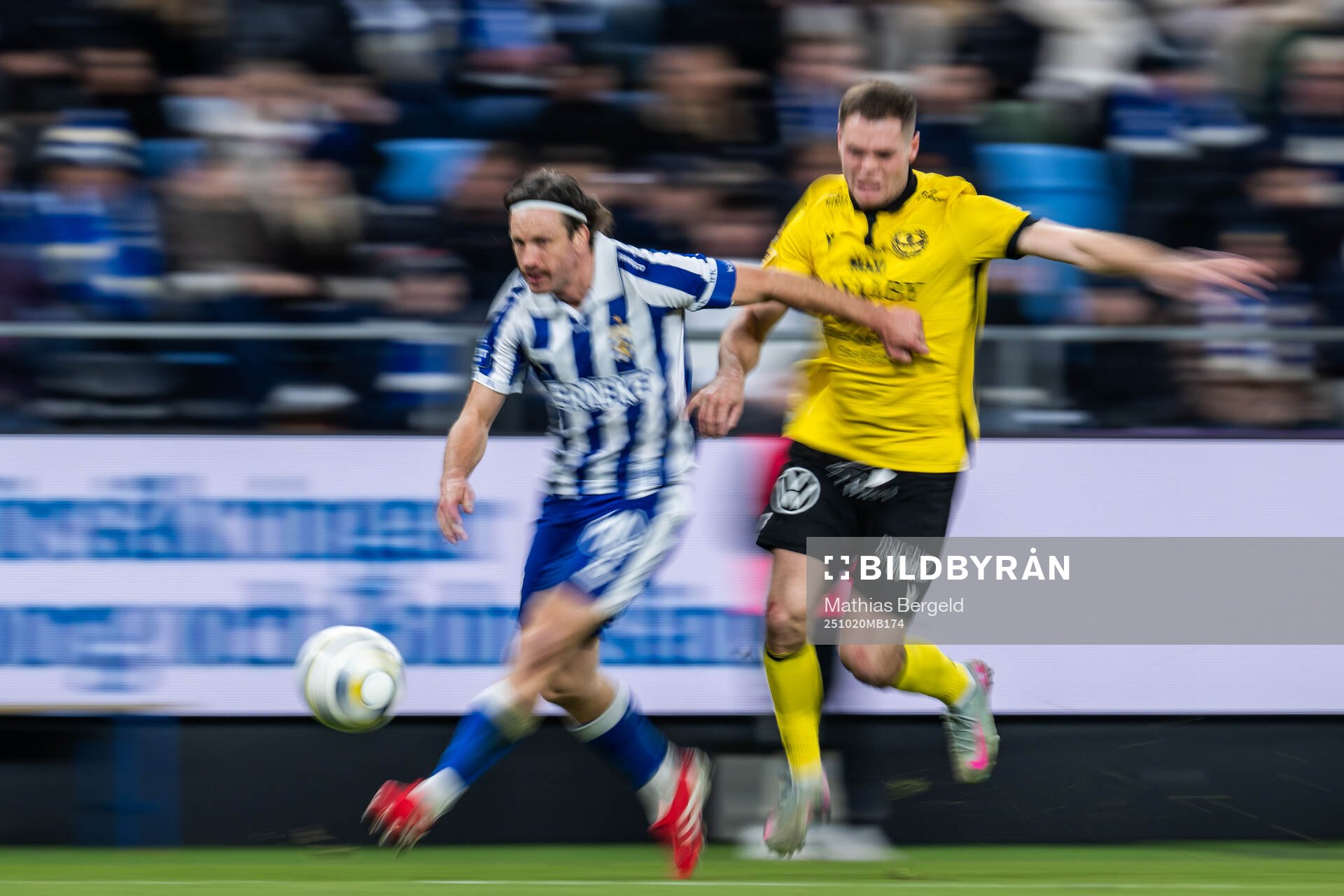 IFK Göteborgs Gustav Svensson och Mjällbys Jacob