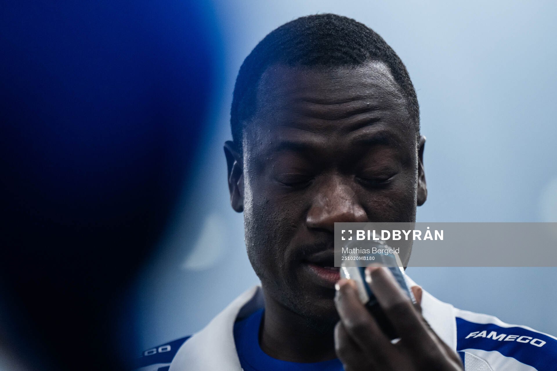 IFK Göteborgs Saidou Alioum Moubarak luktar ur en burk