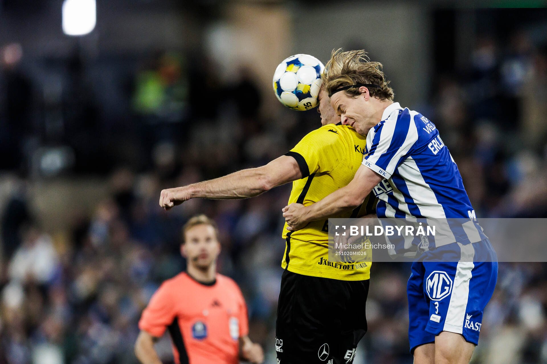 Mjällbys Jacob Bergström och IFK Göteborgs August