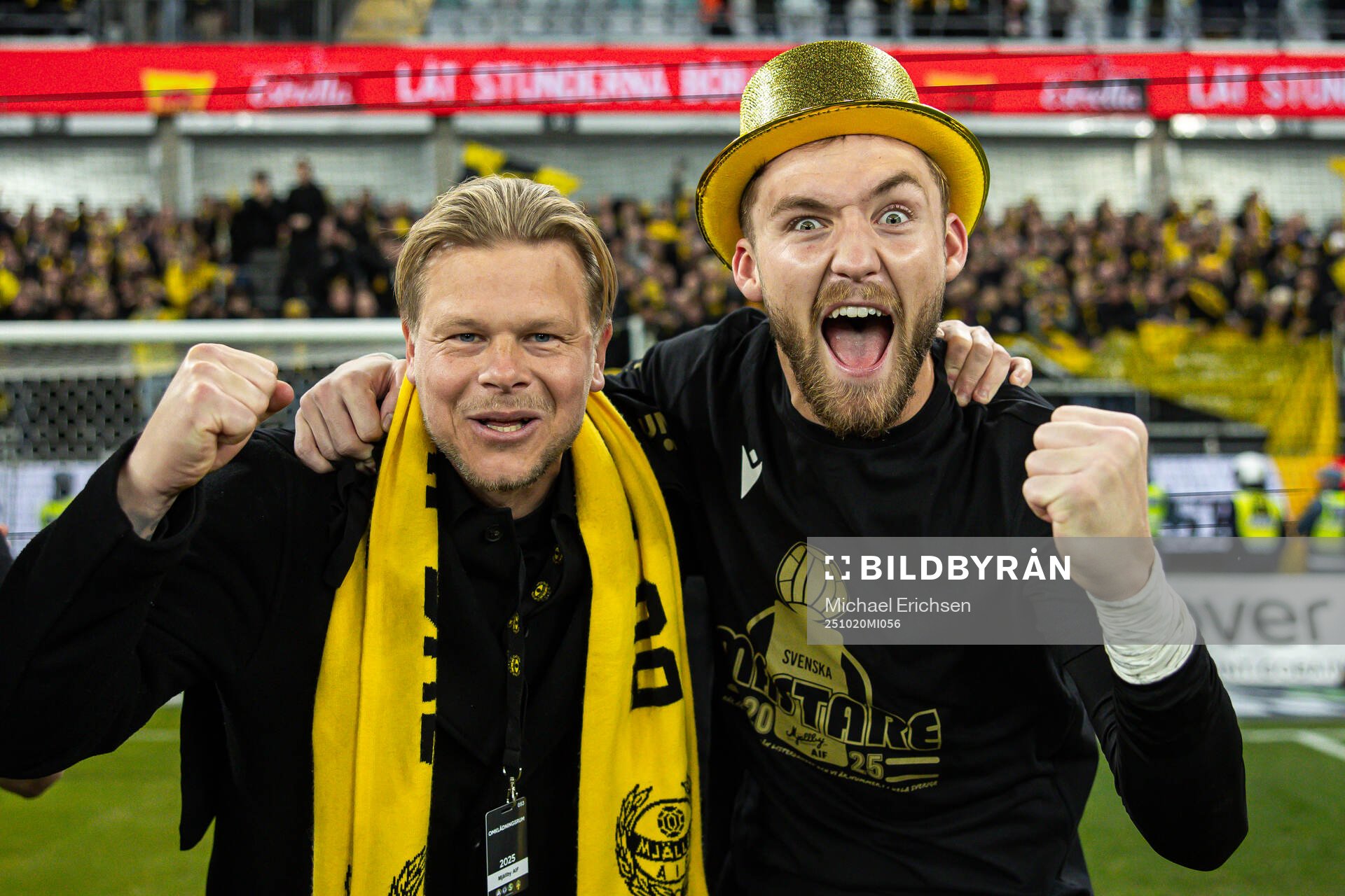 Mjällbys scout David Löfquist och målvakt Noel