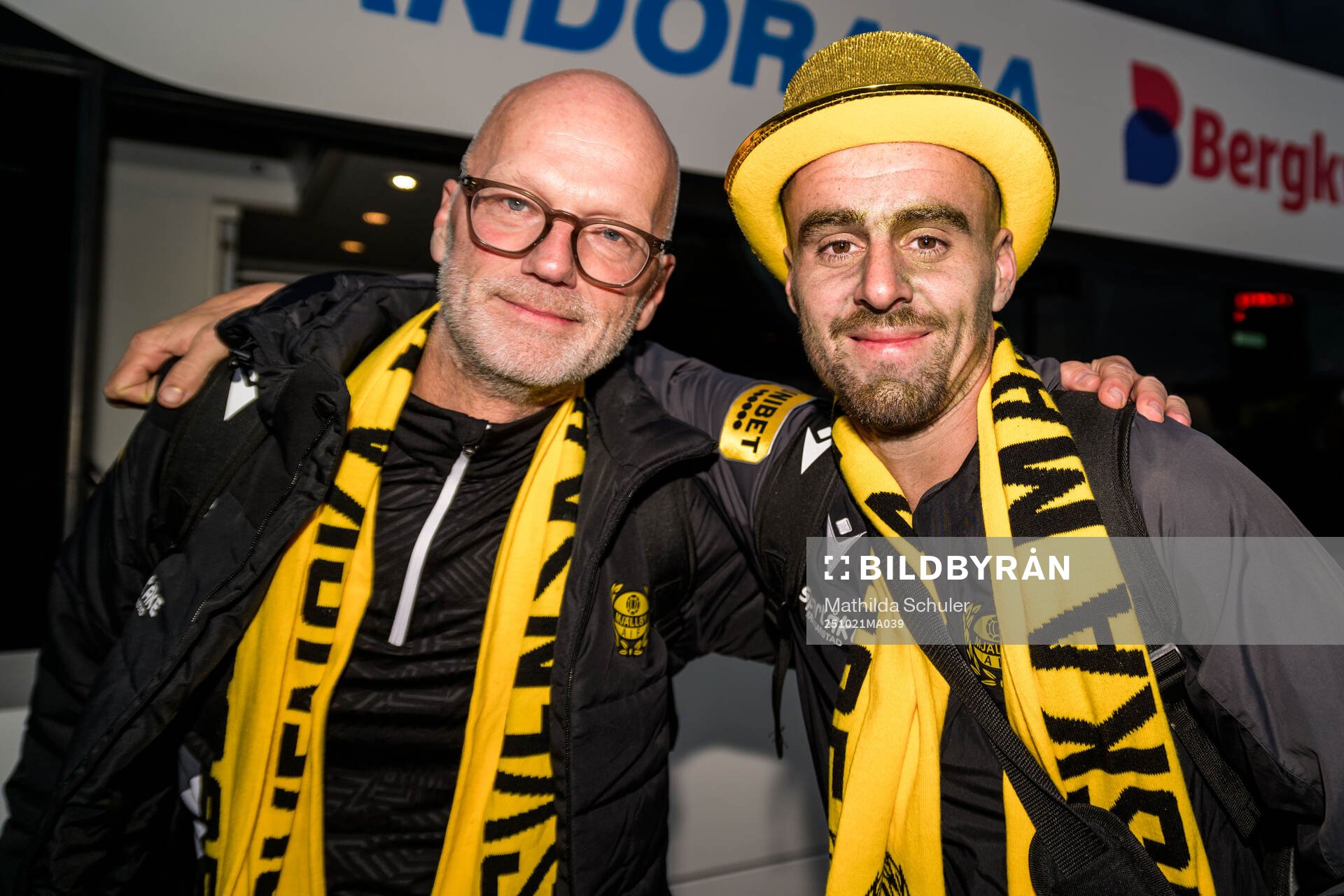 Mjällbys ordförande Magnus Emeus och Jesper Gustavsson