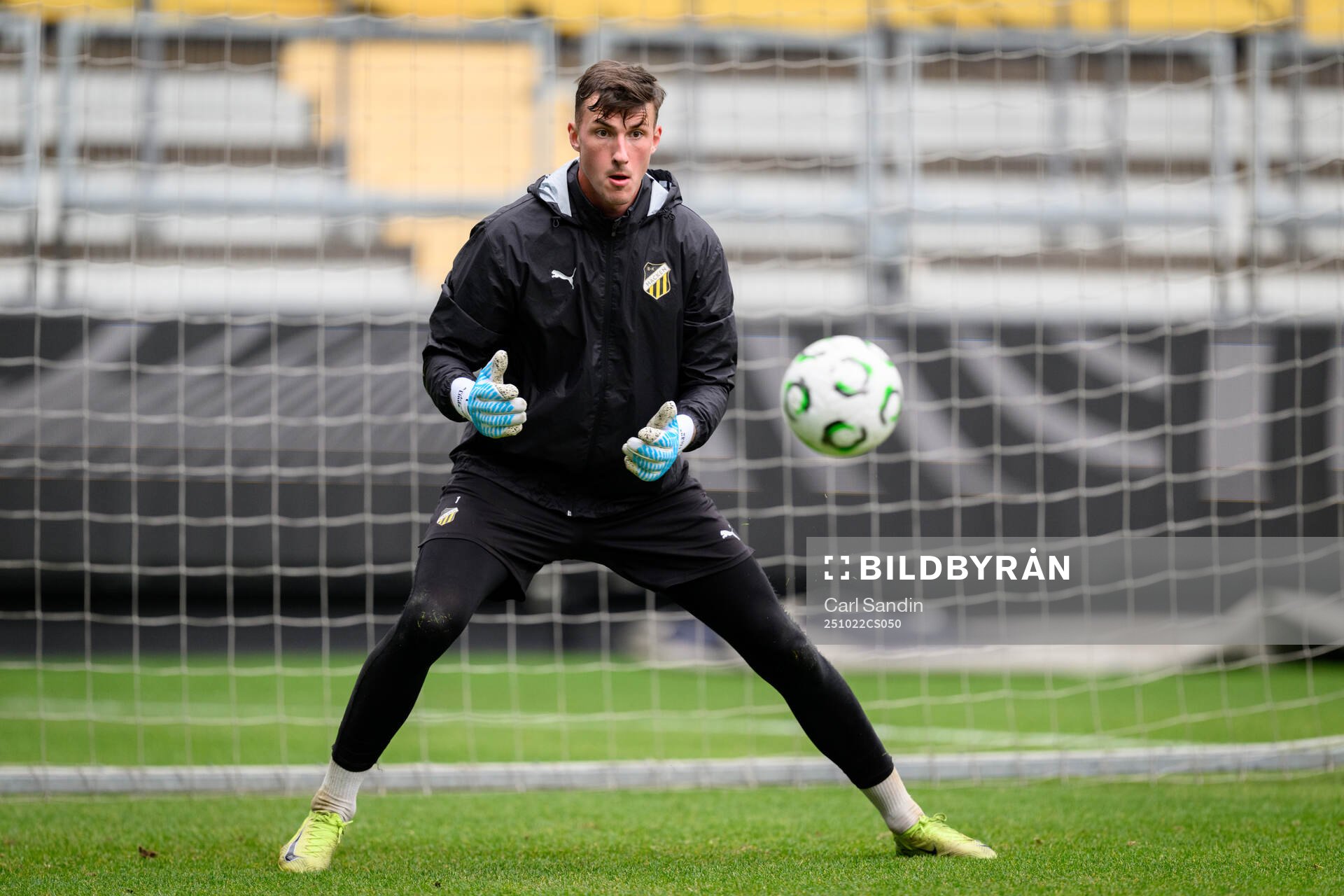 Goalkeeper Andreas Linde