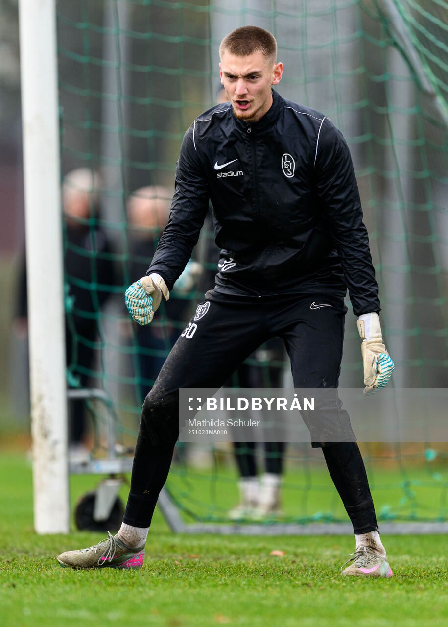 Målvakt Marcus Pettersson