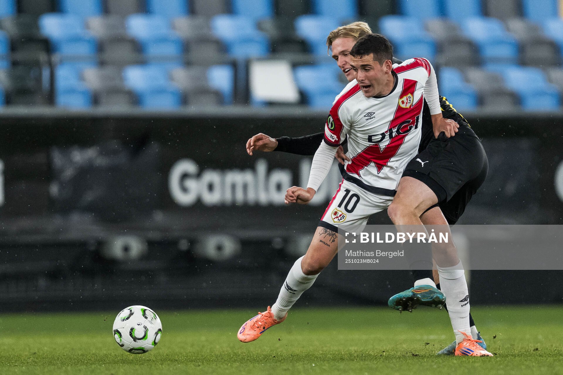 Sergio Camello of Rayo Vallecano and Olle Samuelsson of