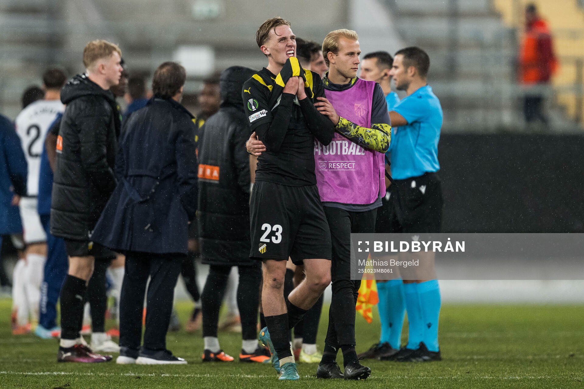 Olle Samuelsson of Häcken looks dejected