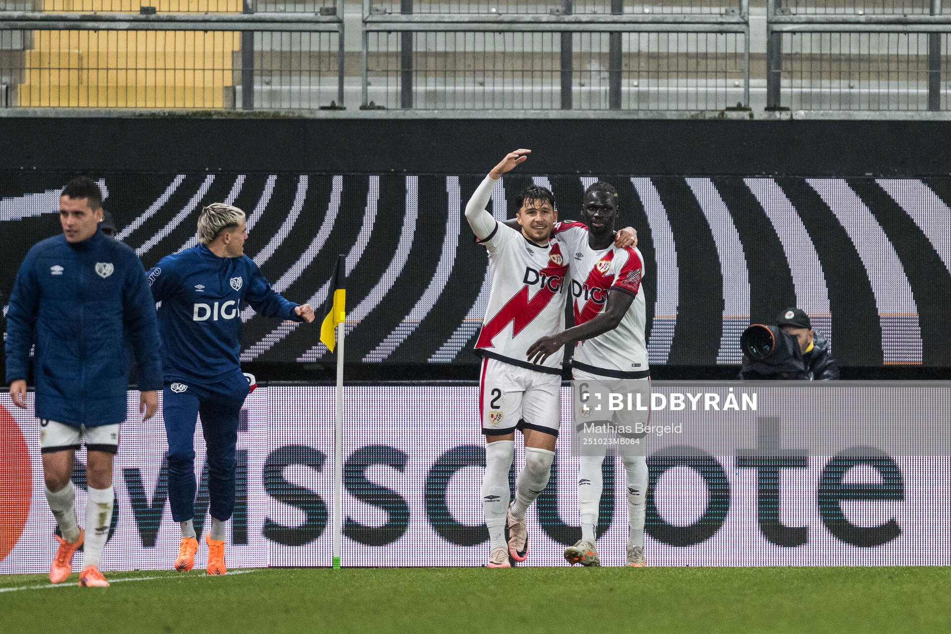 Andrej Ratiu of Rayo Vallecano celebrates with Pathe Ciss