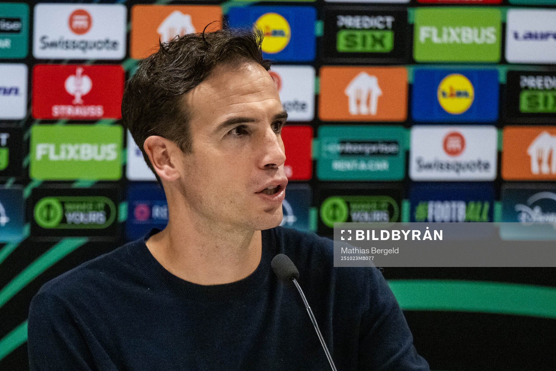 Head coach Inigo Perez of Rayo Vallecano at the press
