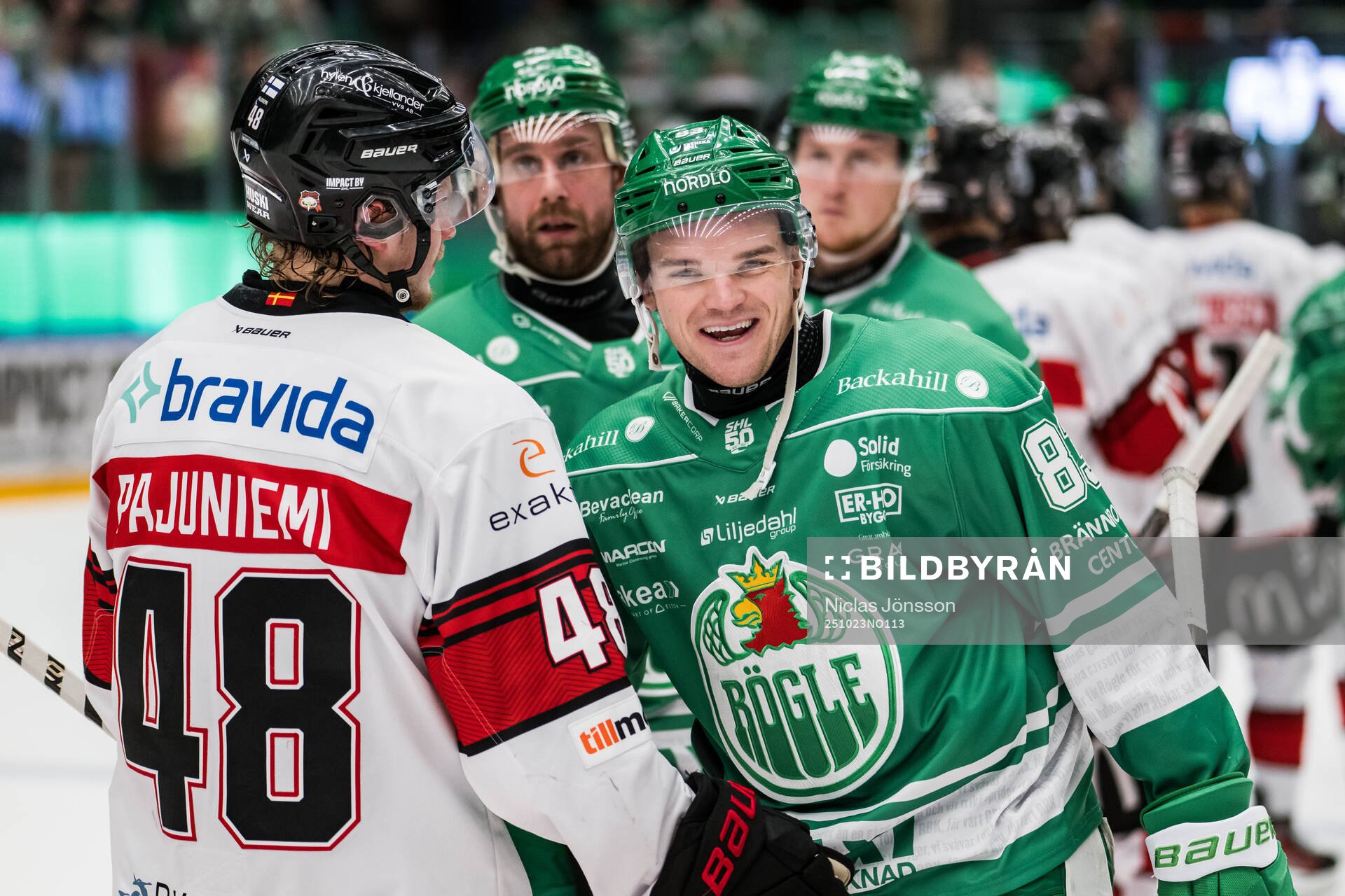Rögles Karson Kuhlman jublar