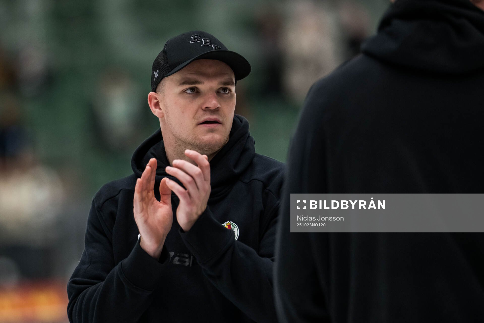 Rögles Karson Kuhlman jublar