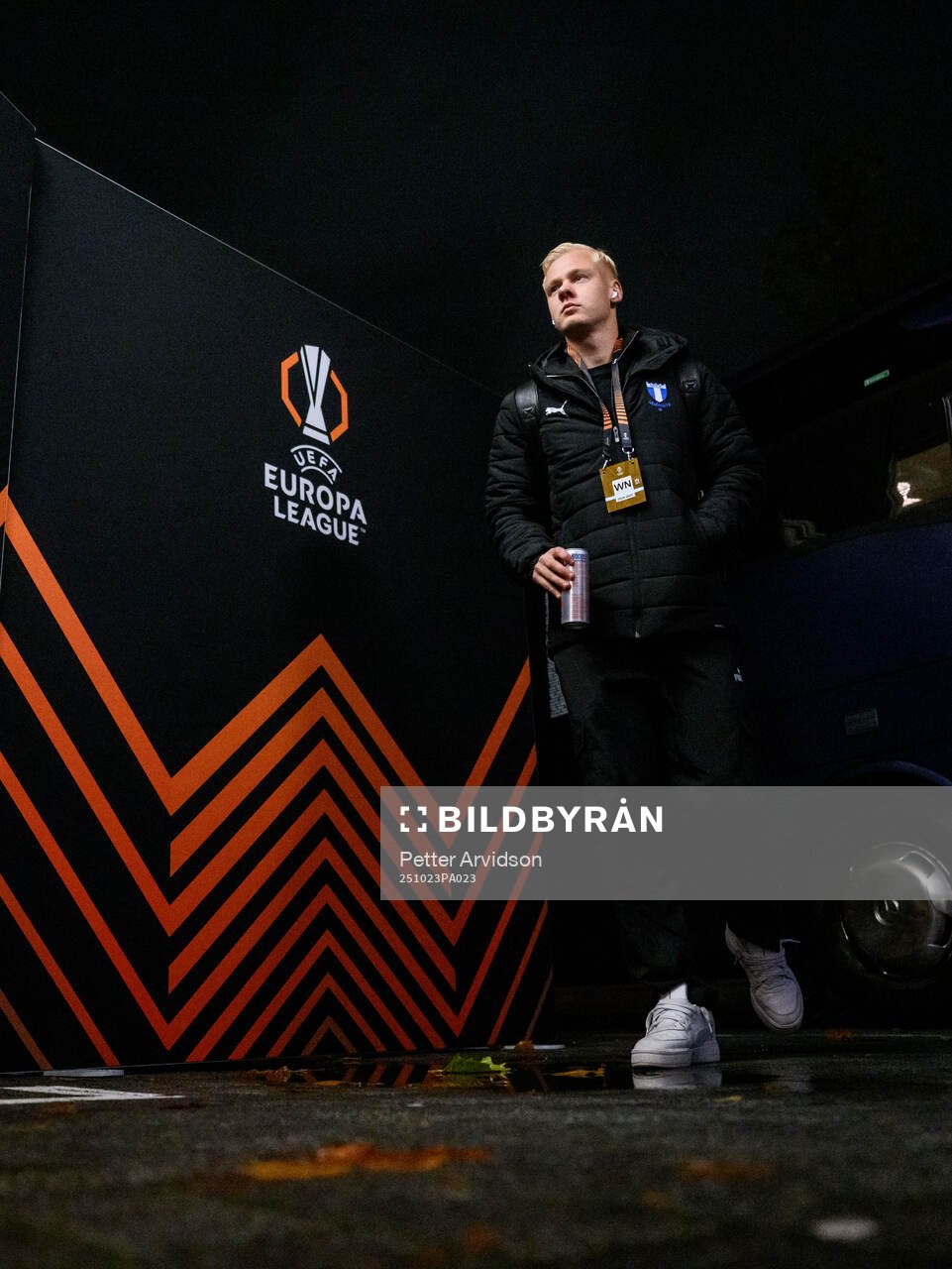 Otto Rosengren of Malmö FF arrives at the stadium