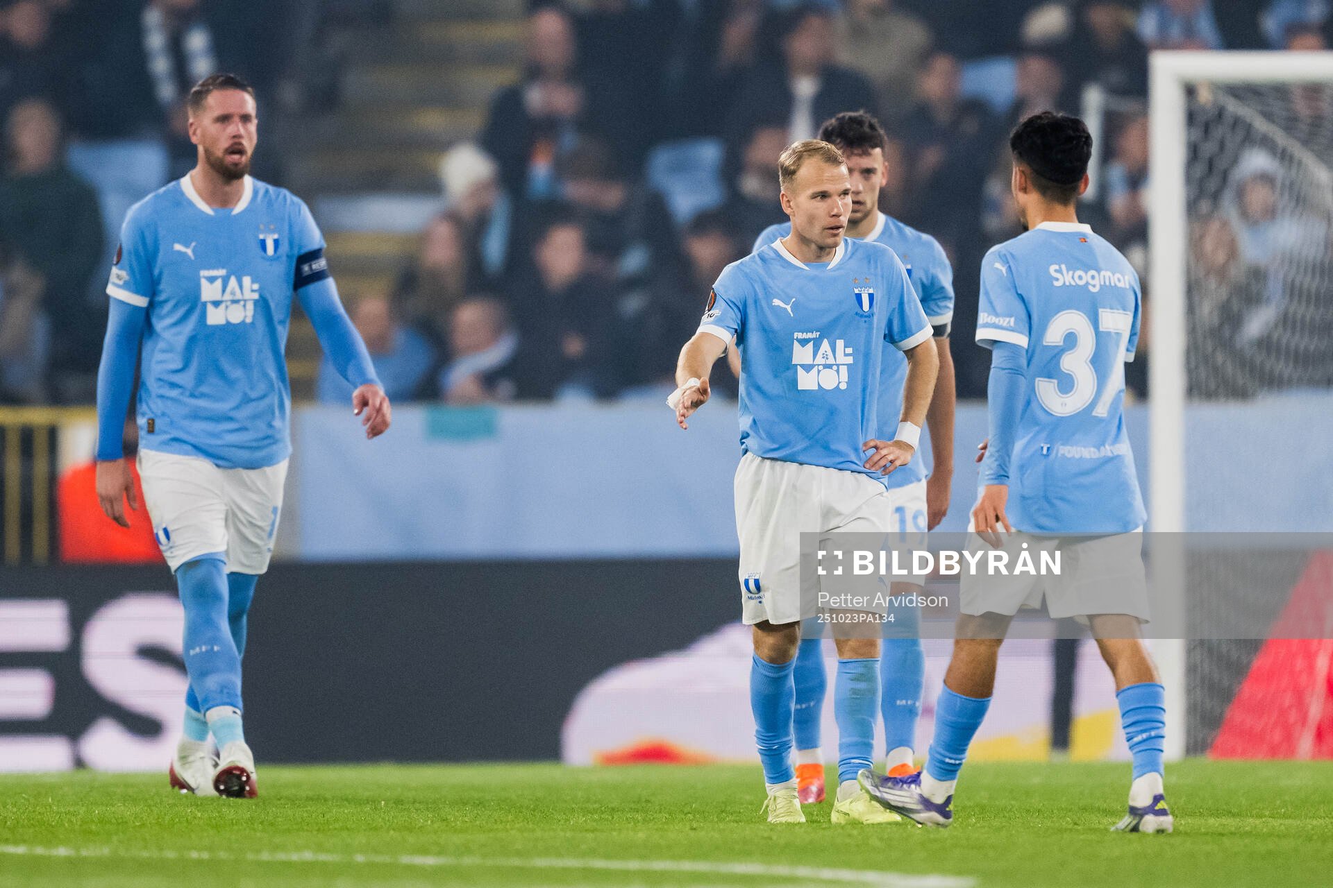 Oscar Lewicki and Adrian Skogmar of Malmö FF