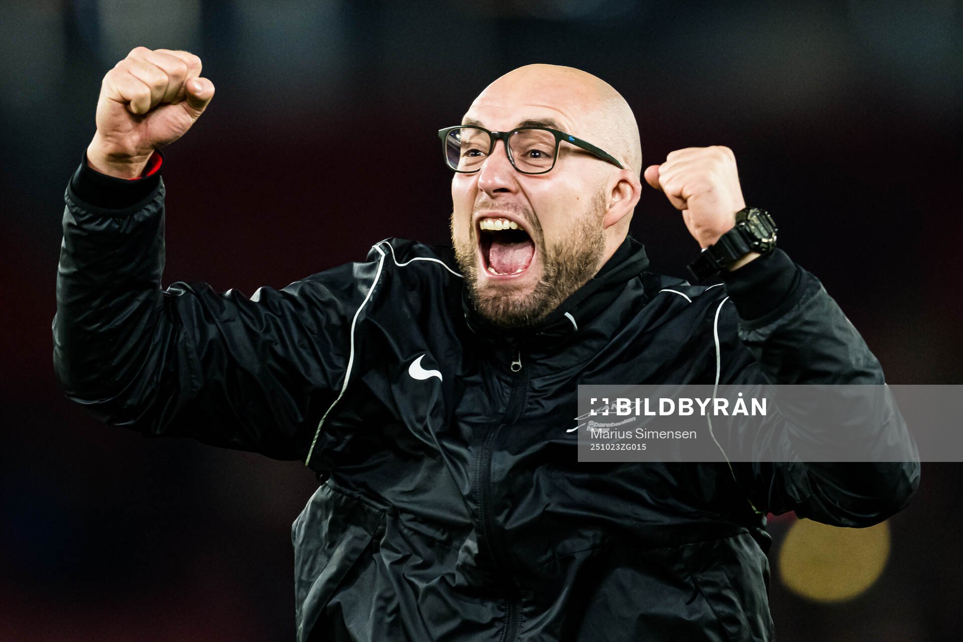 Assistent coach Jonathan Hartmann of Brann celebrates