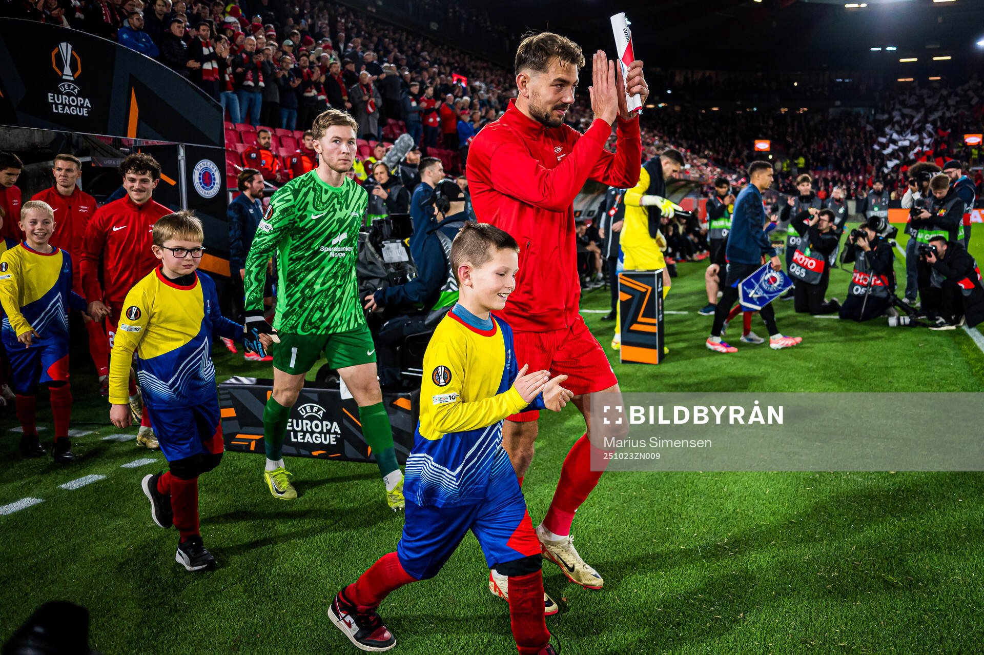 Goalkeeper Mathias Dyngeland and Fredrik Pallesen Knudsen