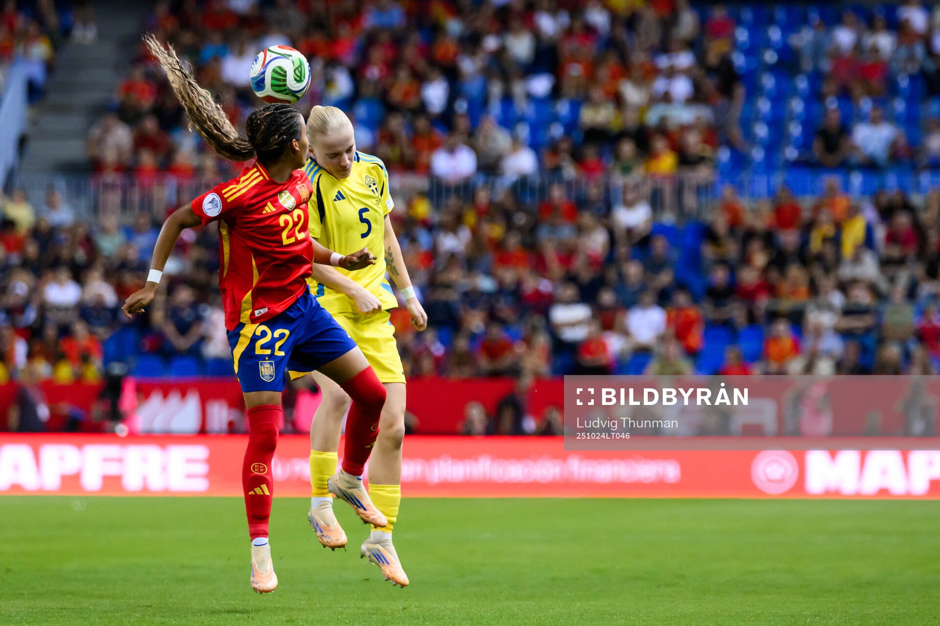 Vicky Lopez Serrano Félix of Spain and Anna Sandberg of