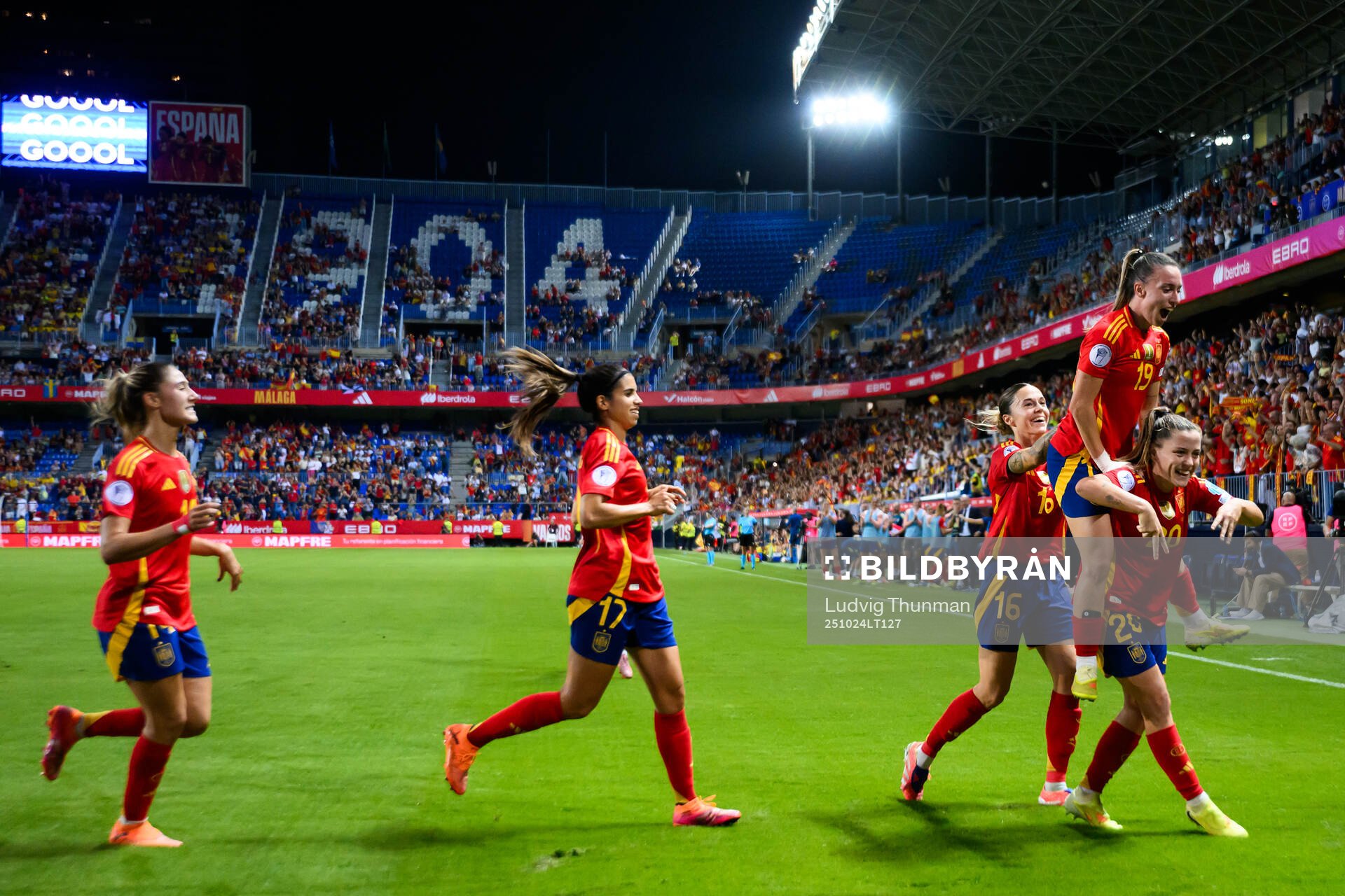 Claudia Pina of Spain celebrate with Maria Leon and Eva