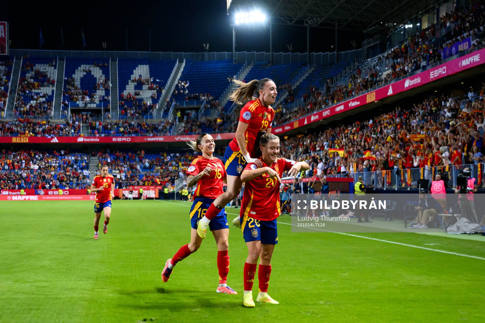 Claudia Pina of Spain celebrate with Maria Leon and Eva