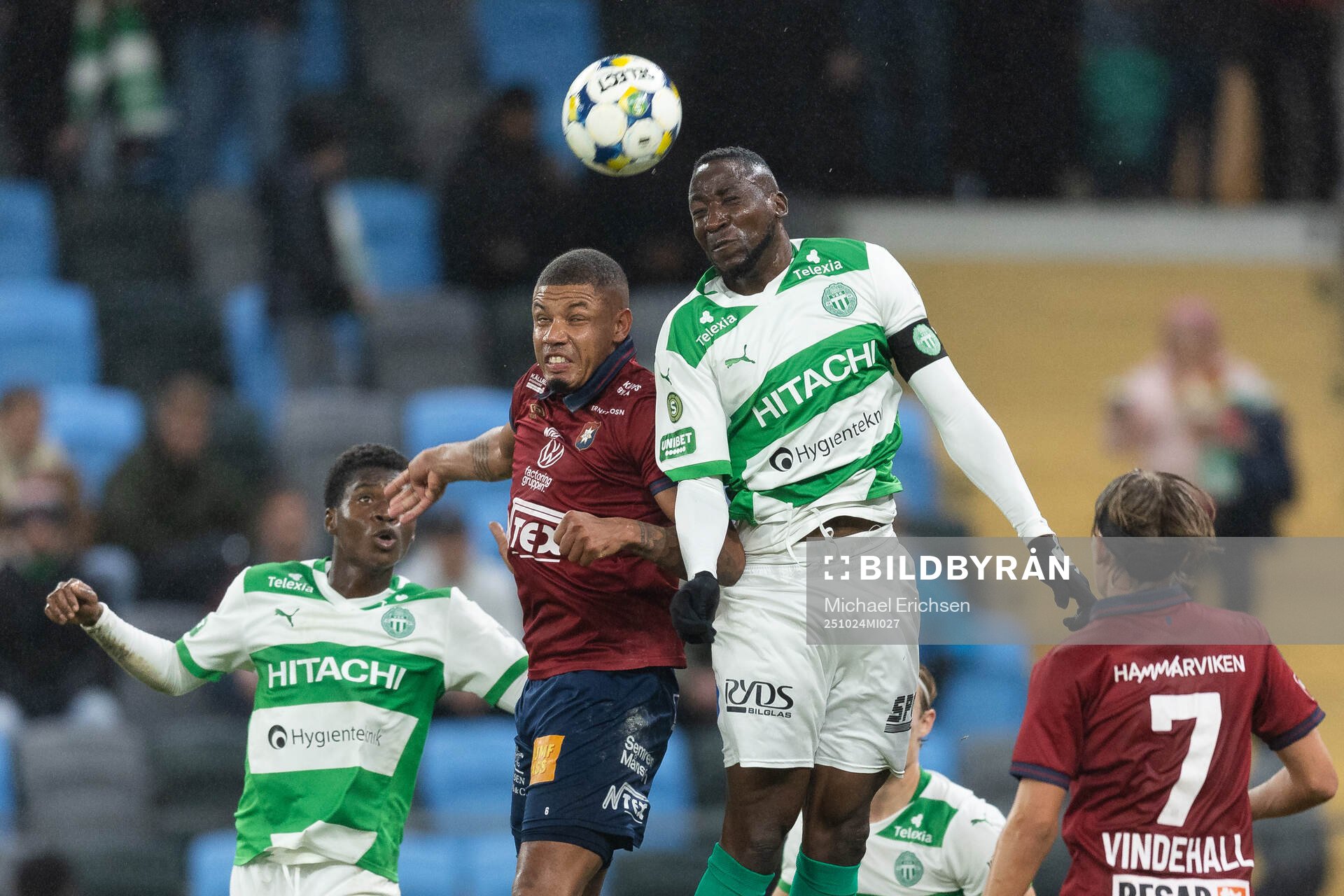 Örgrytes Mikael Dyrestam och Västerås Frederic Nsabiyumva