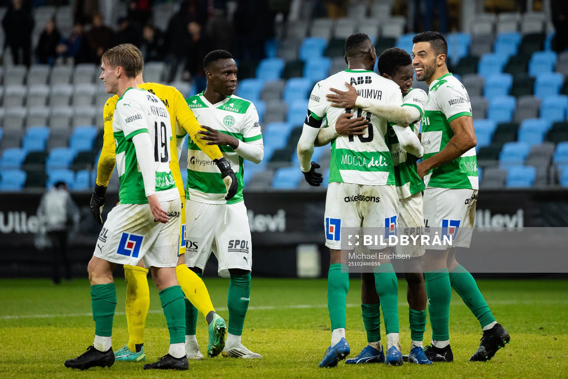 Västerås spelare jublar