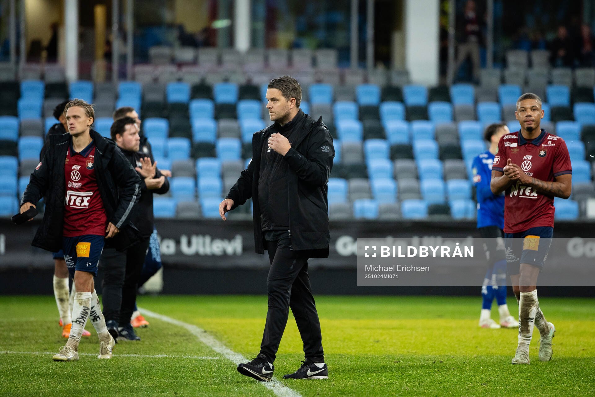 Örgrytes tränare Andreas Holmberg deppar