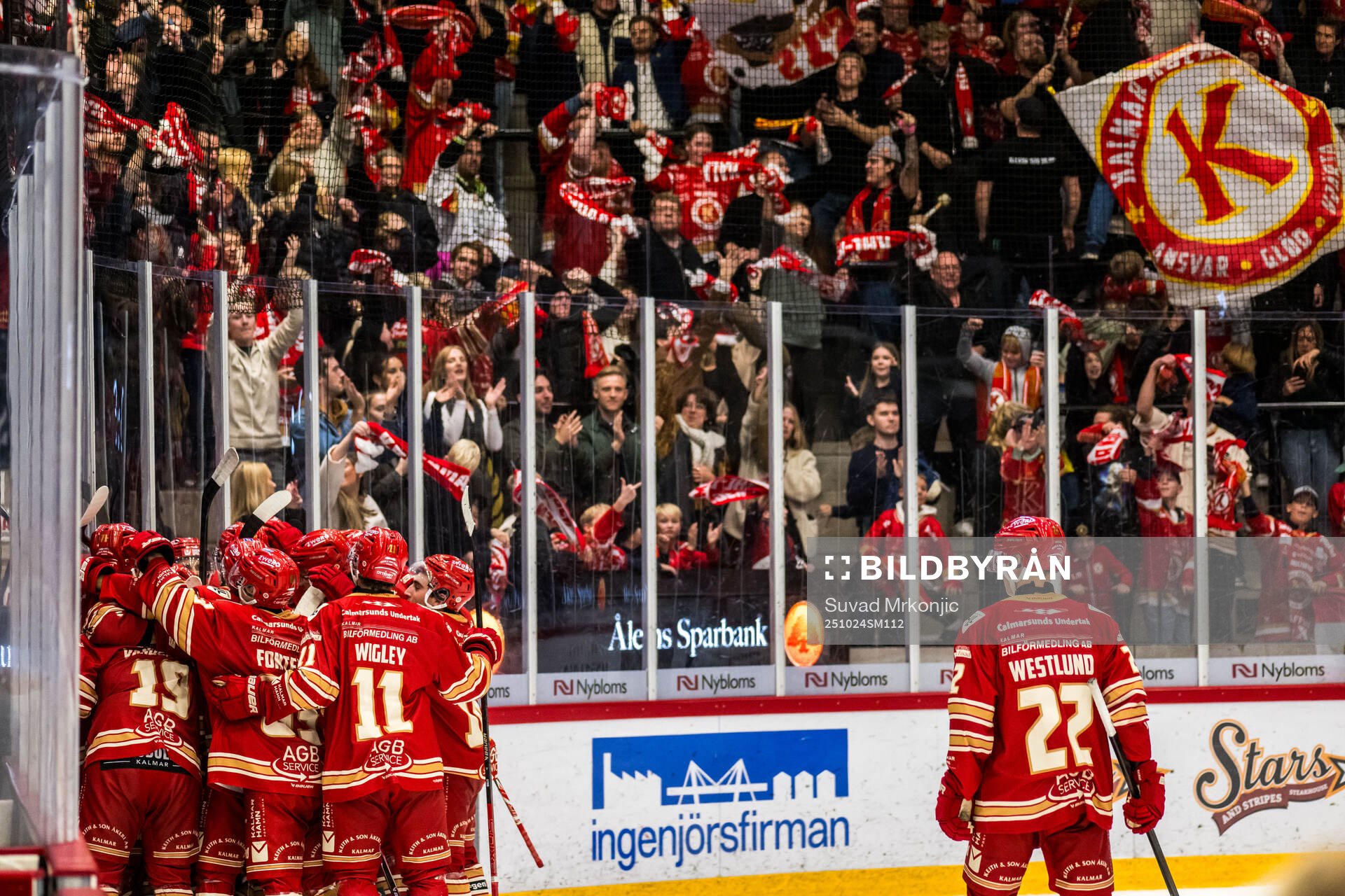Kalmars spelare jublar
