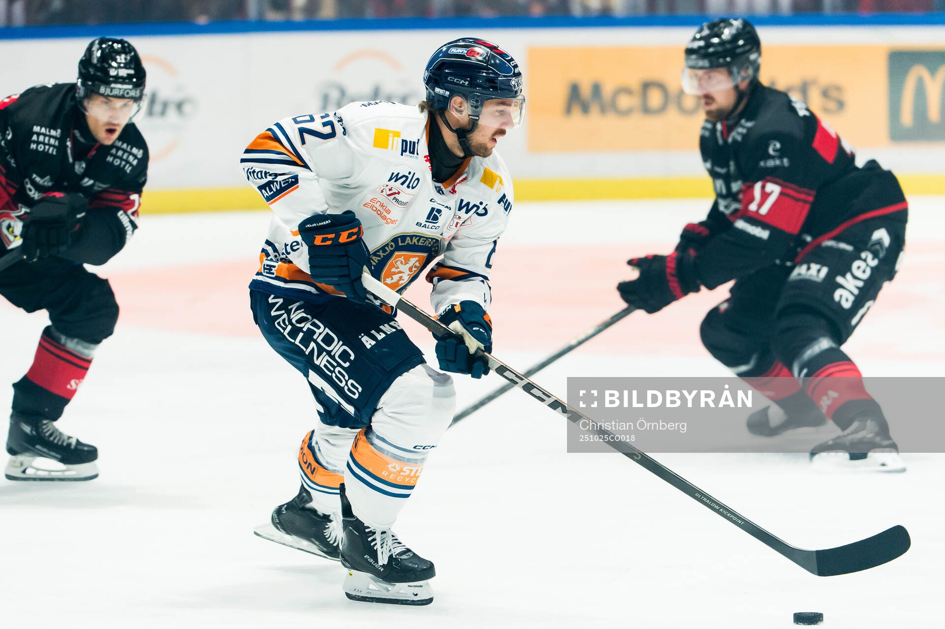 Växjös Manuel Ågren i en kamp mot Malmö Redhawks