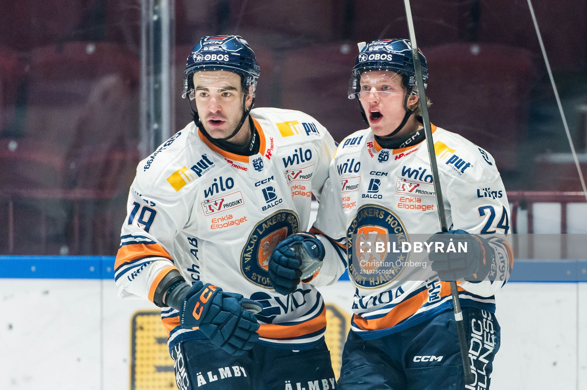 Växjös Reid Gardiner och Karl Henriksson jublar