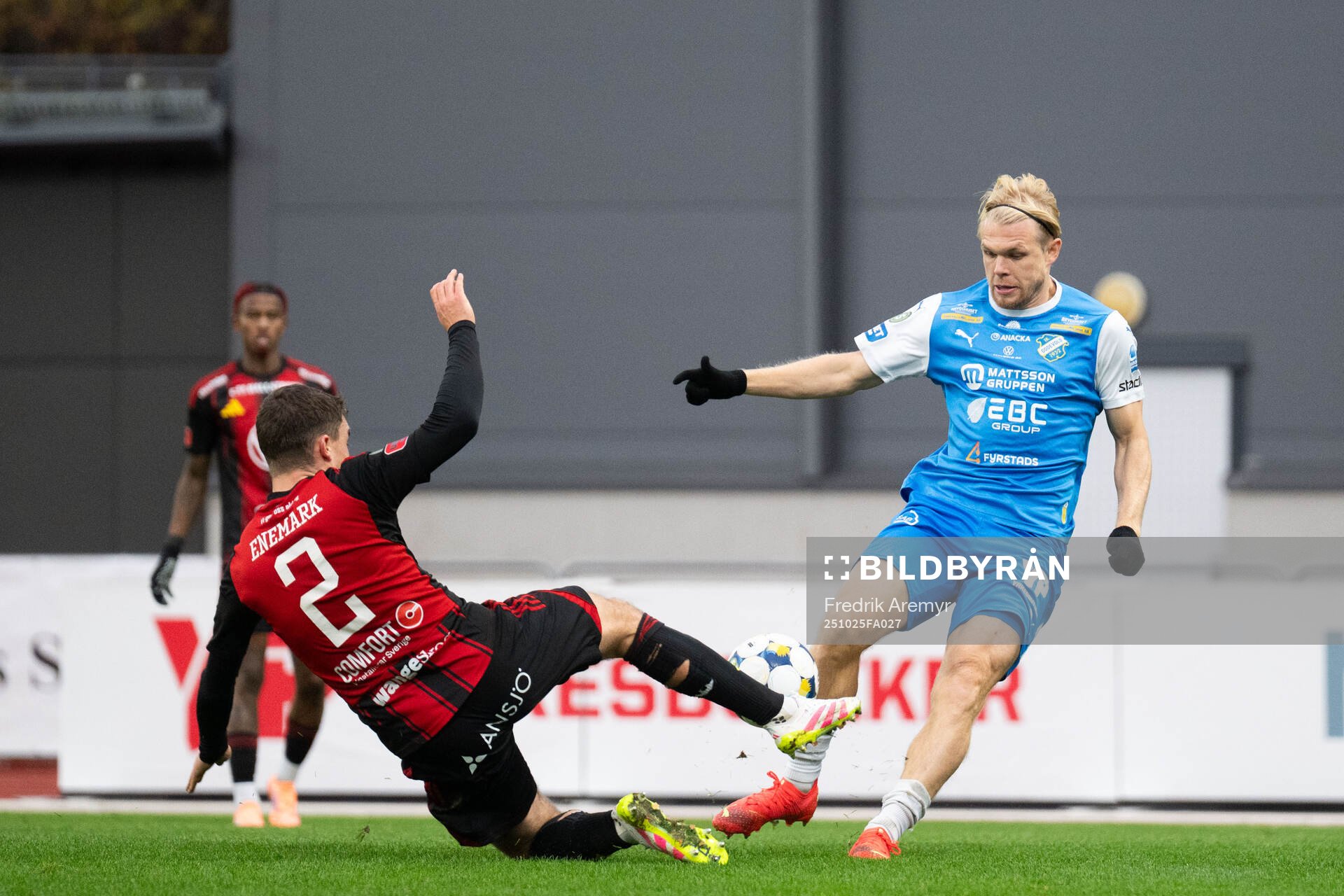 Östersunds Christian Enemark och Oddevolds Linus Tornblad