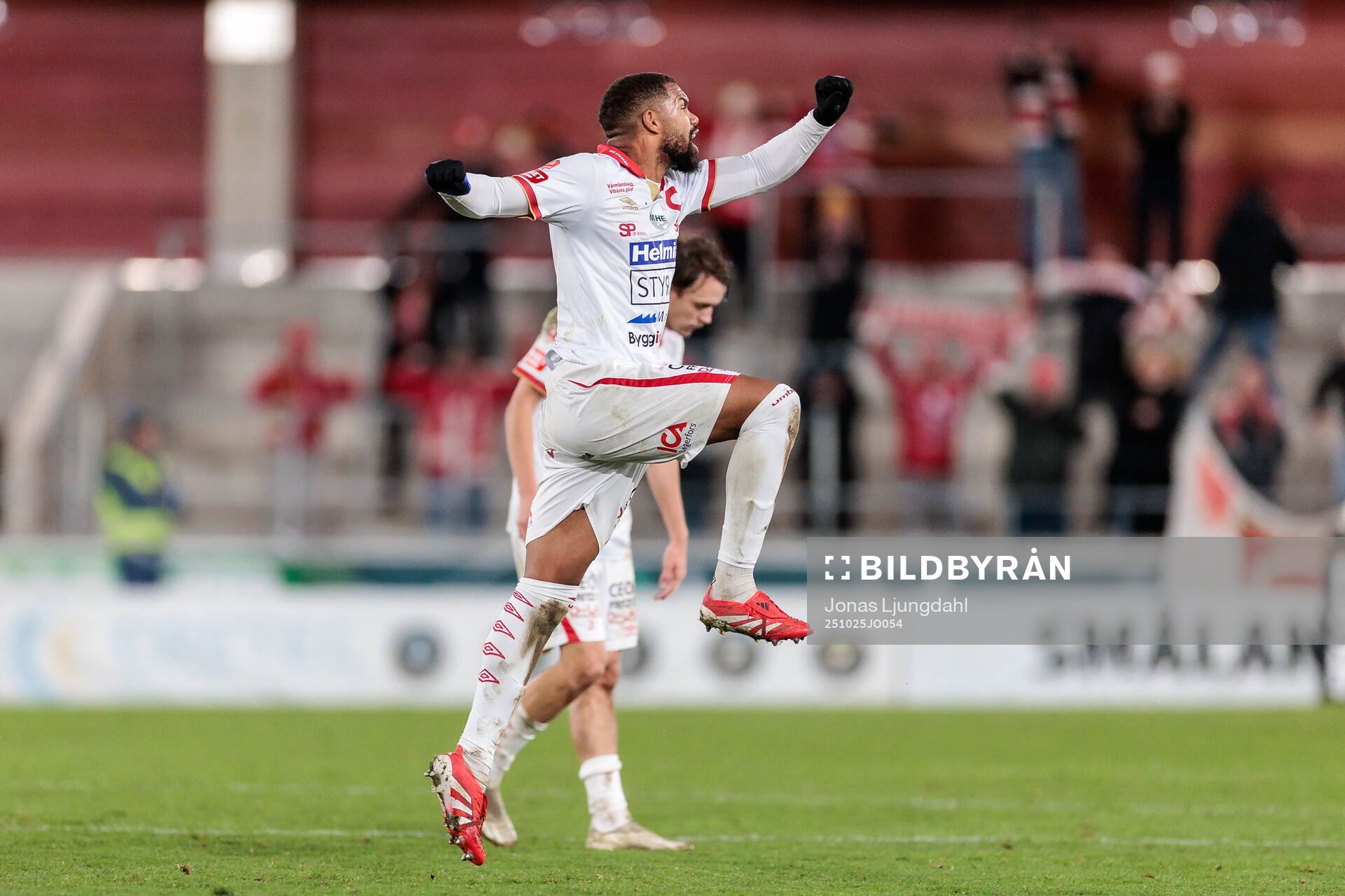 Degerfors Leon Hien jublar