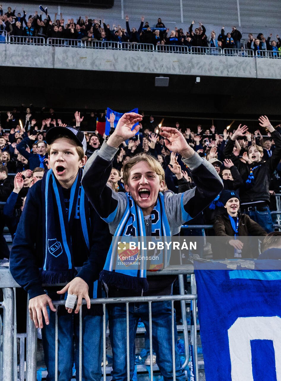 Djurgårdens supportrar jublar