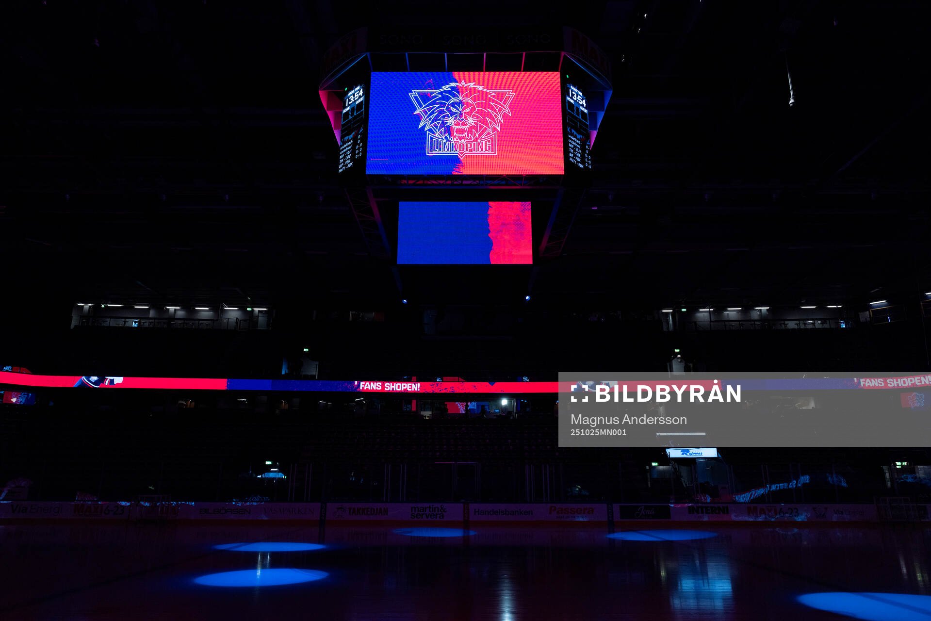 Linköpings logga på jumbotronen i Saab Arena