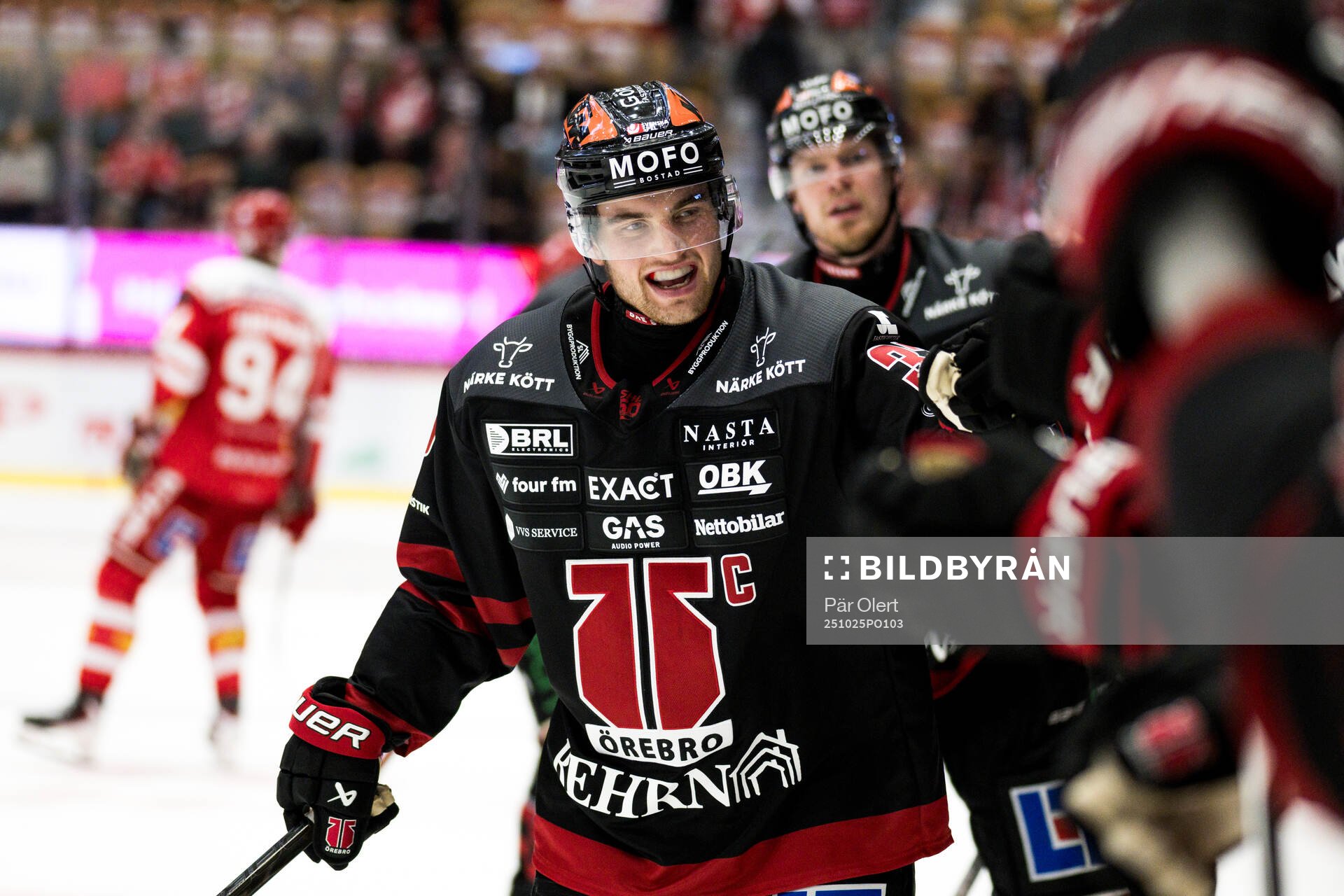 Örebros Glenn Gustafsson jublar