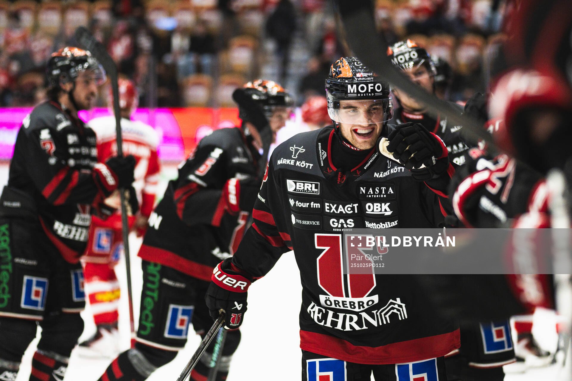 Örebros Glenn Gustafsson jublar