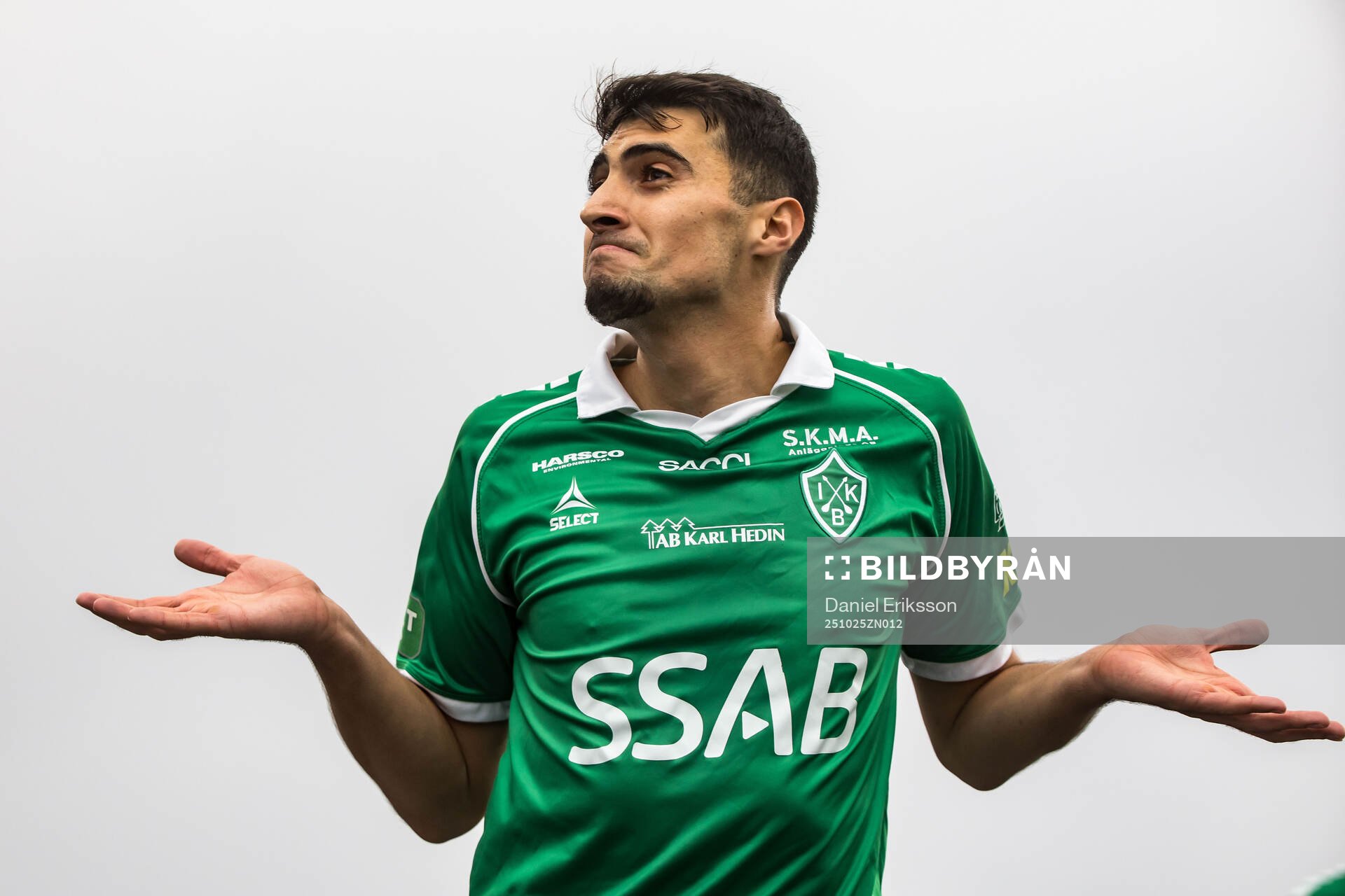 Brages Amar Muhsin jublar